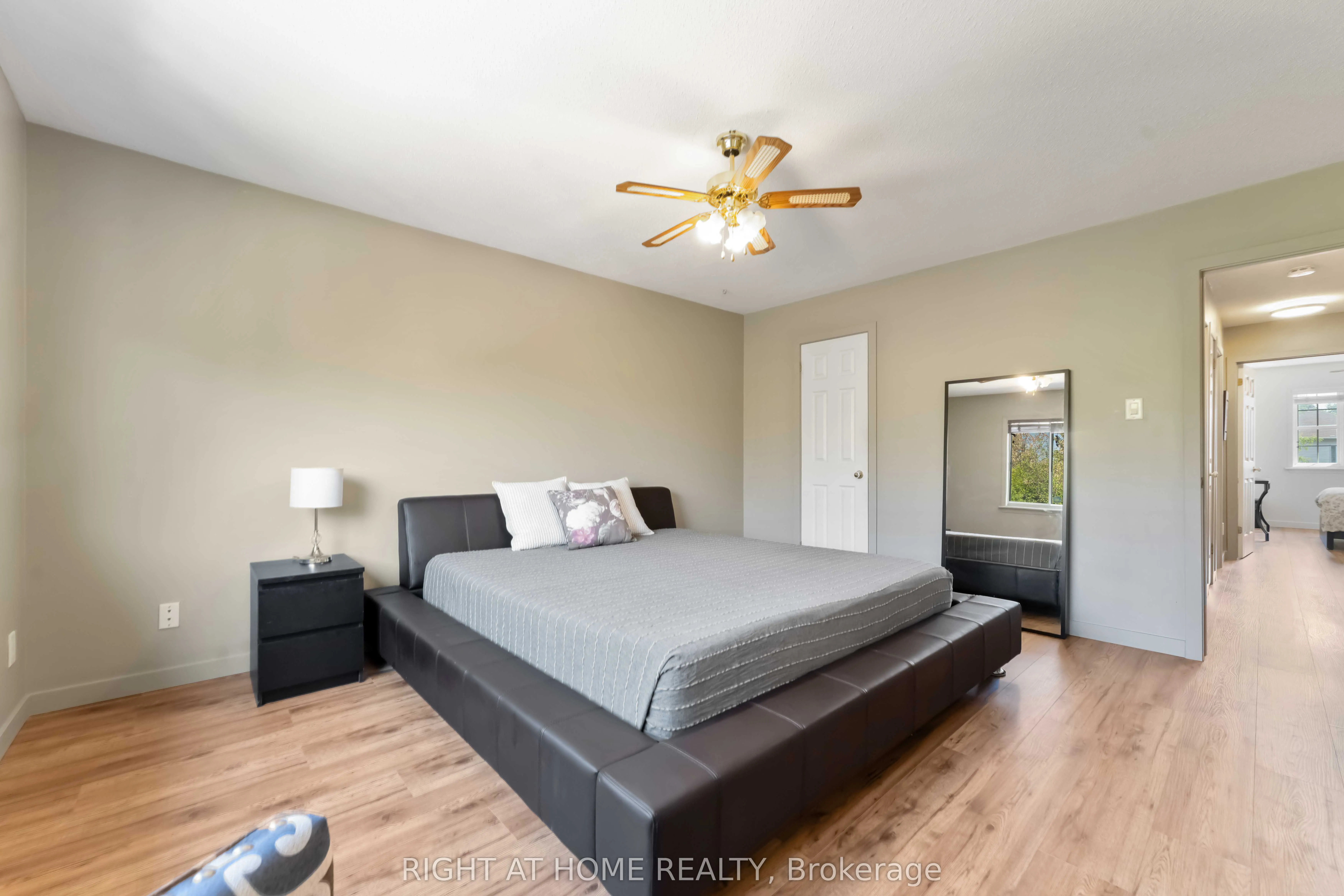 142 Blackdome Crescent
