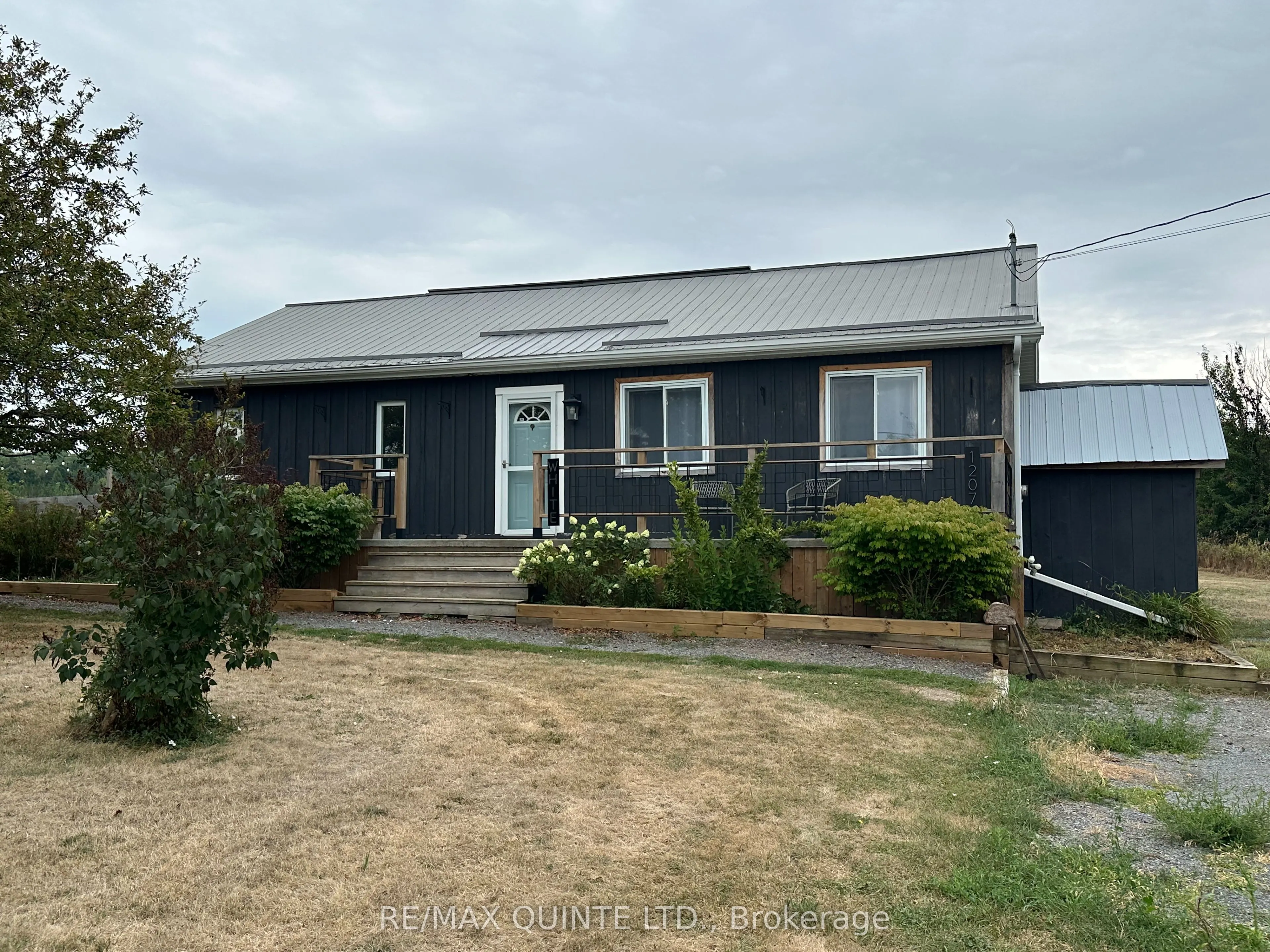 12075 Loyalist Parkway