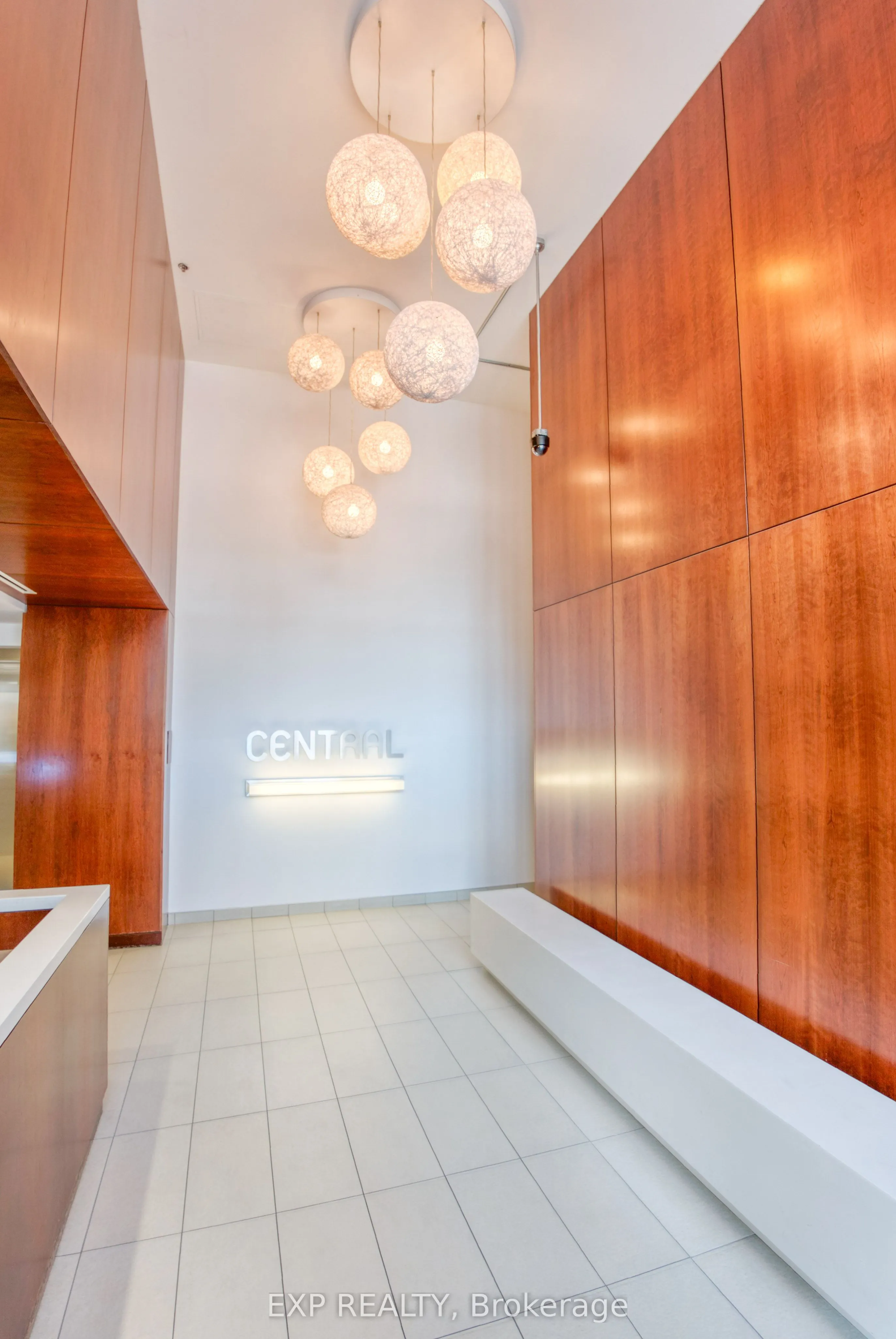 354 Gladstone Avenue, #321