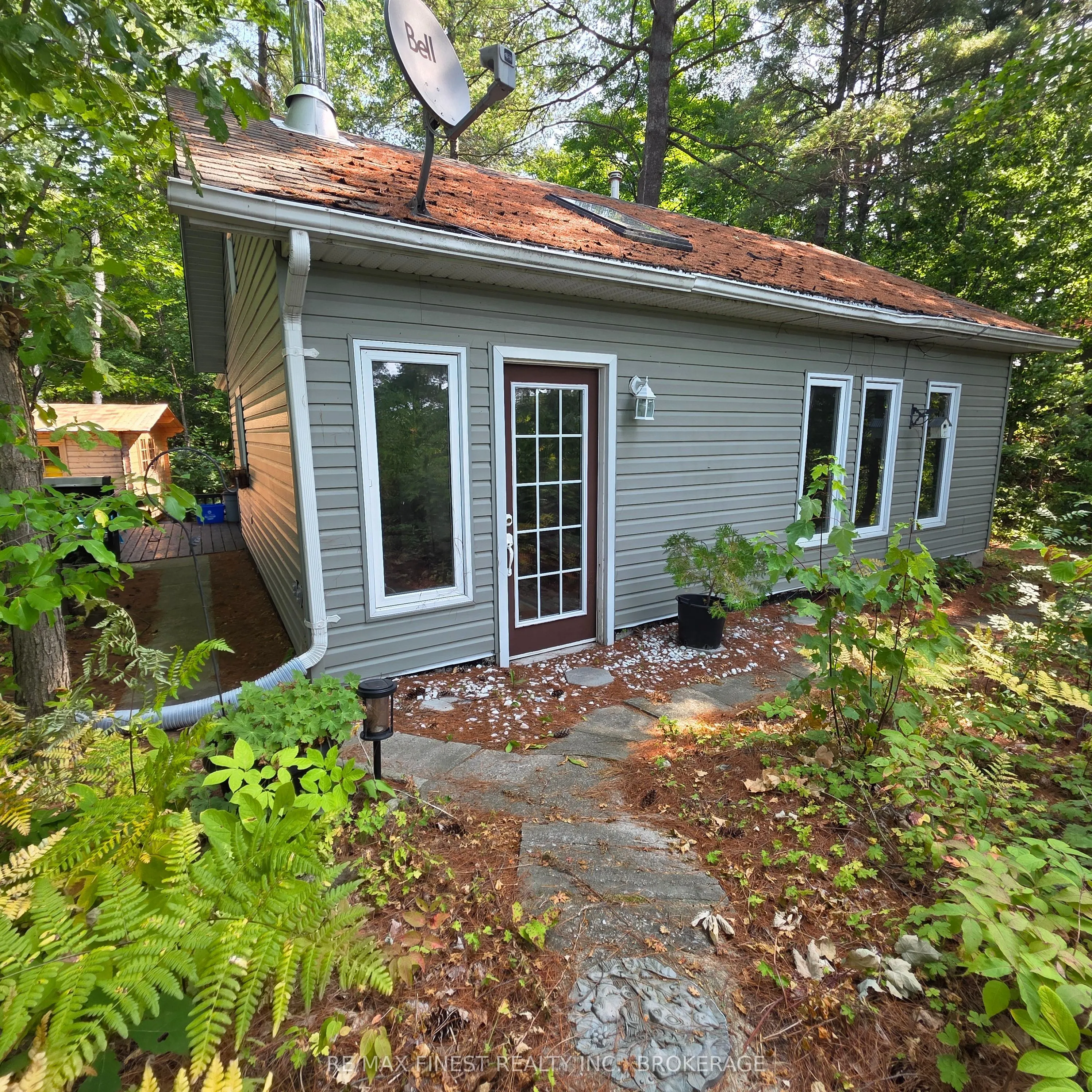 1036A Twin Lake Lane