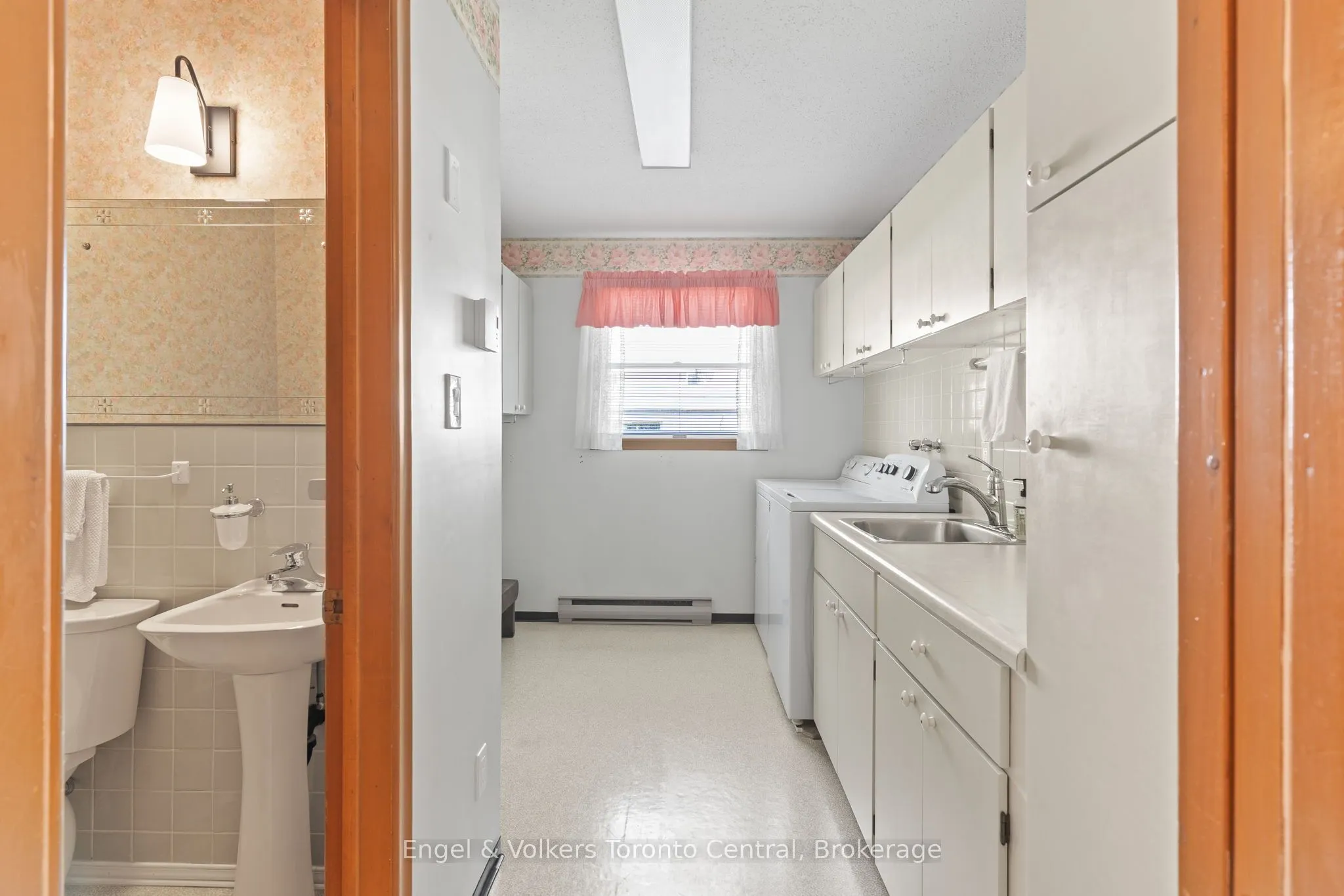 435 4TH Avenue W