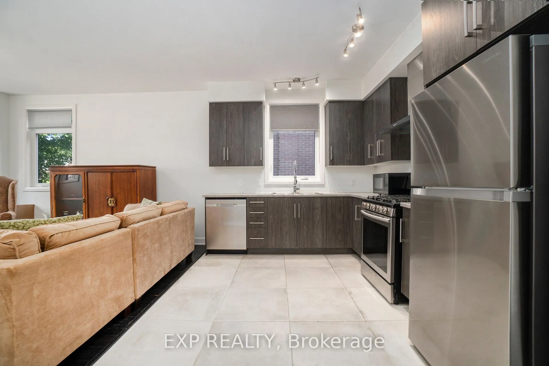 129 Smirle Avenue, #2