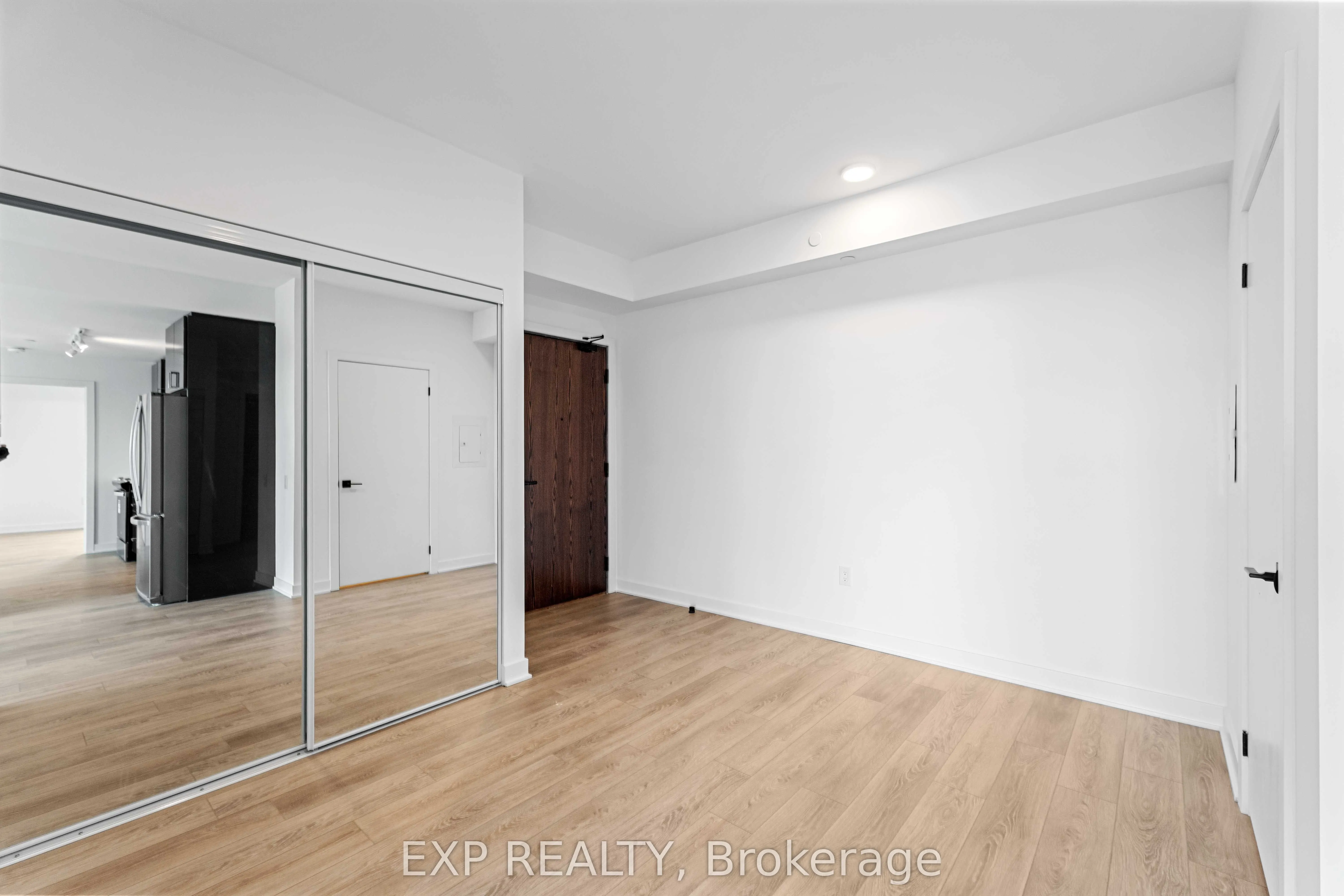 2782 Barton St Street E, #1217