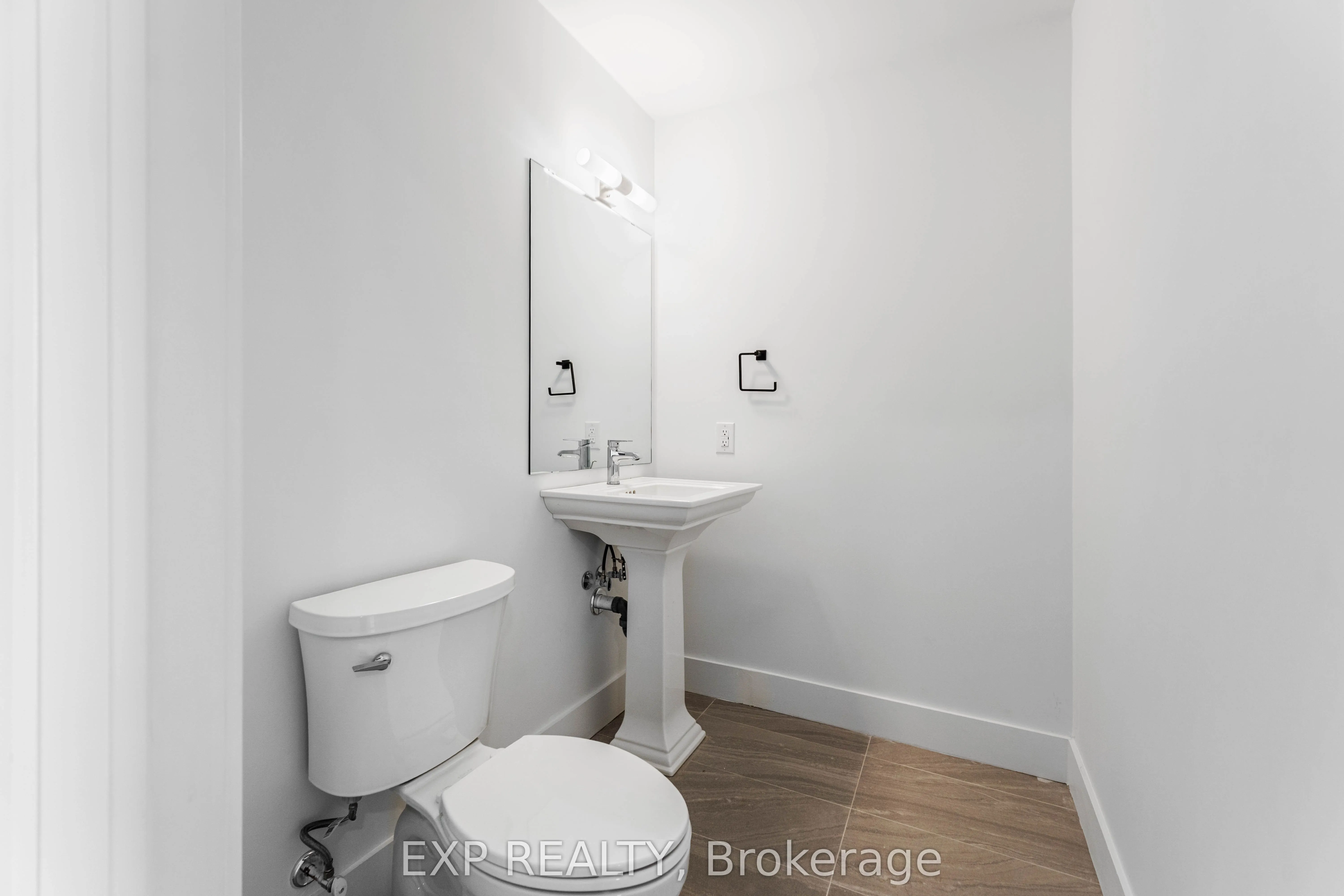 2782 Barton St Street E, #1217