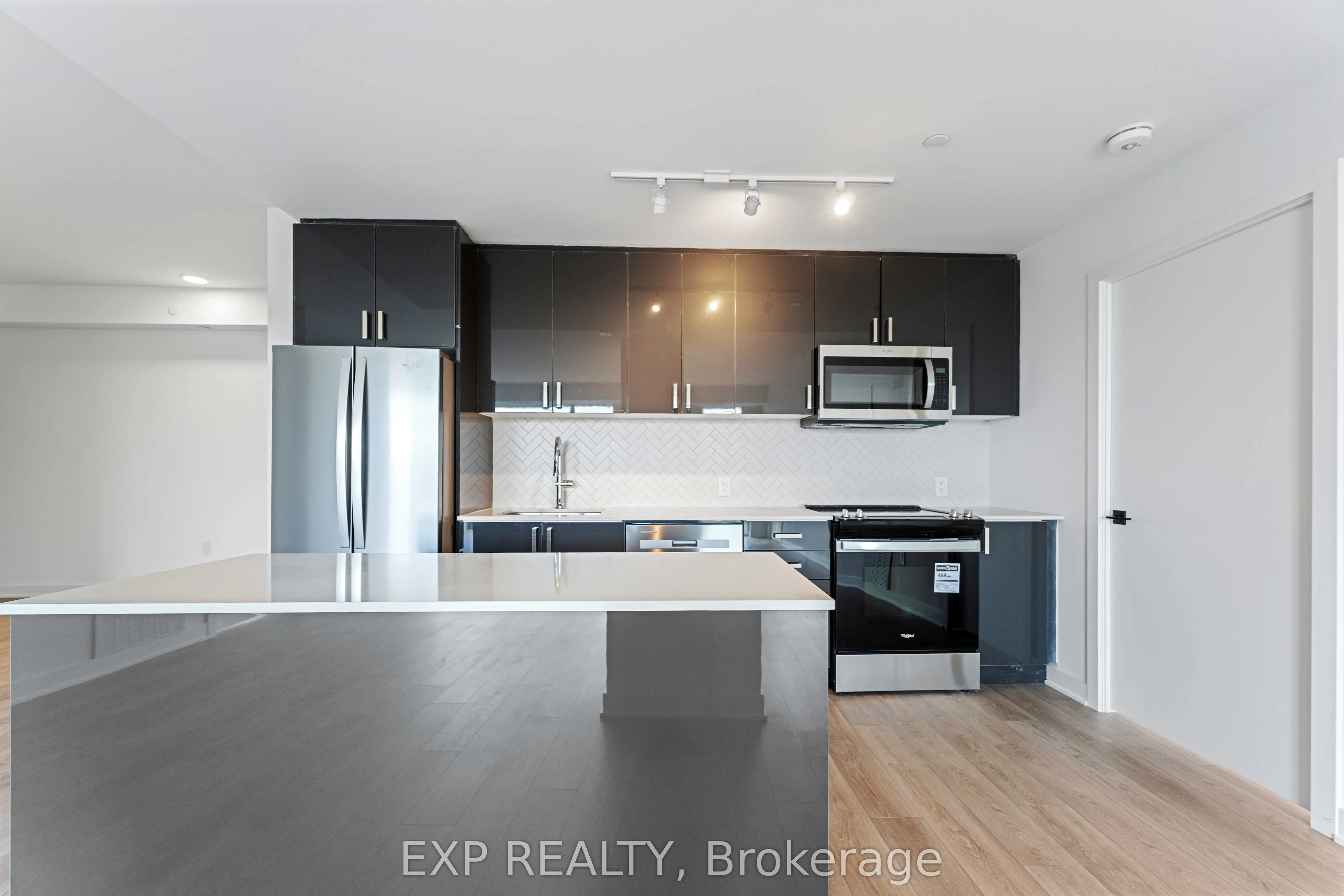 2782 Barton St Street E, #1217