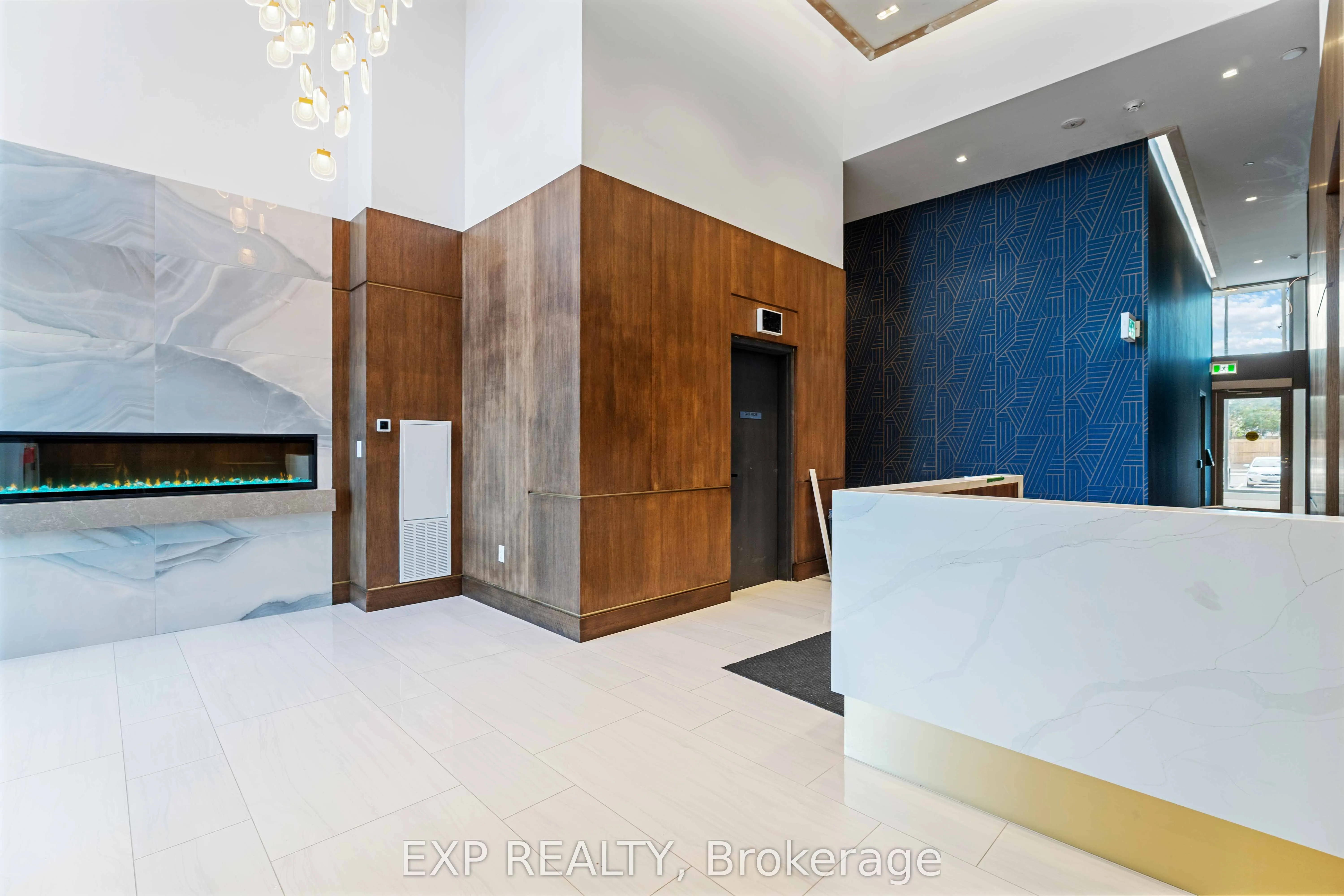 2782 Barton St Street E, #1217