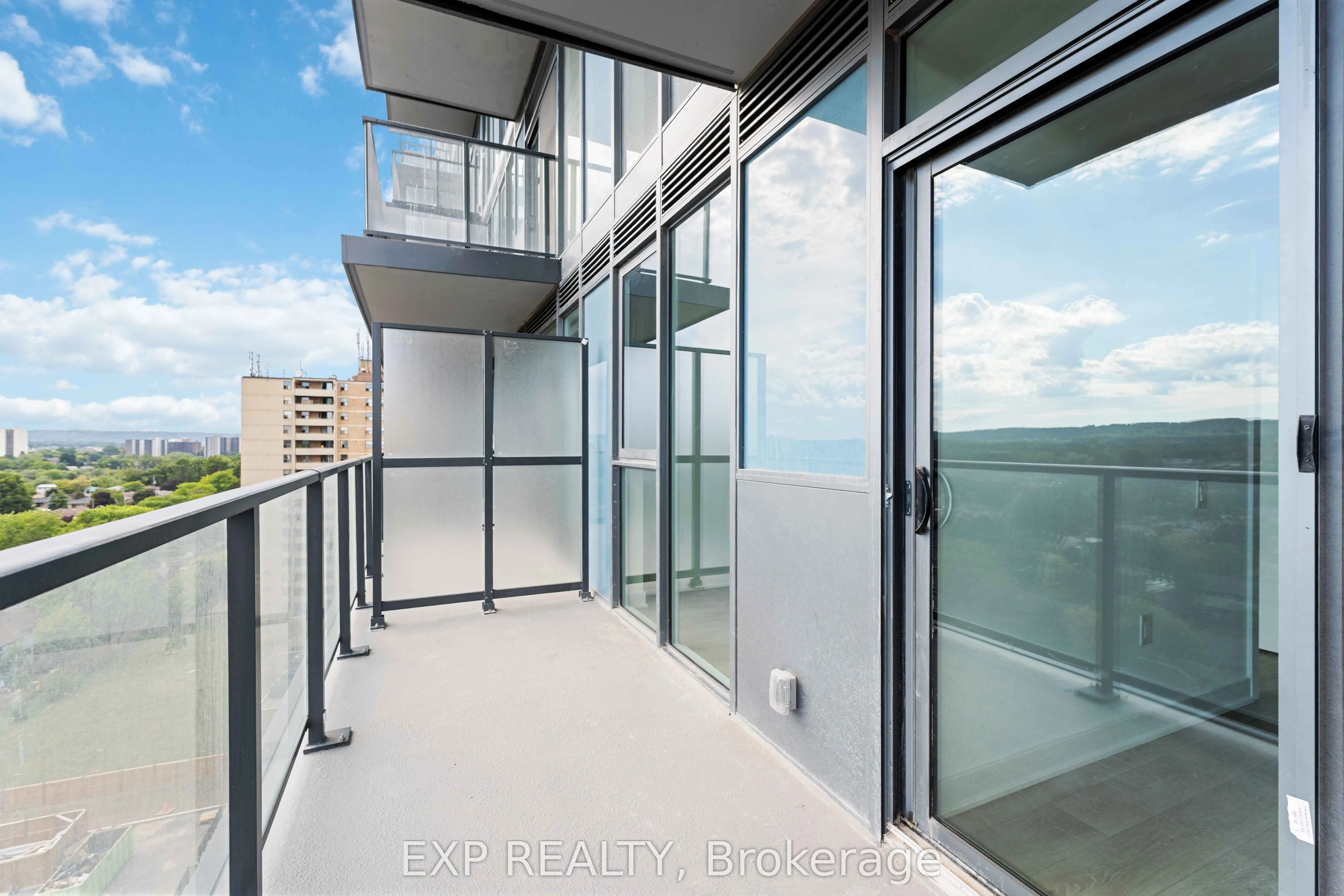 2782 Barton St Street E, #1217