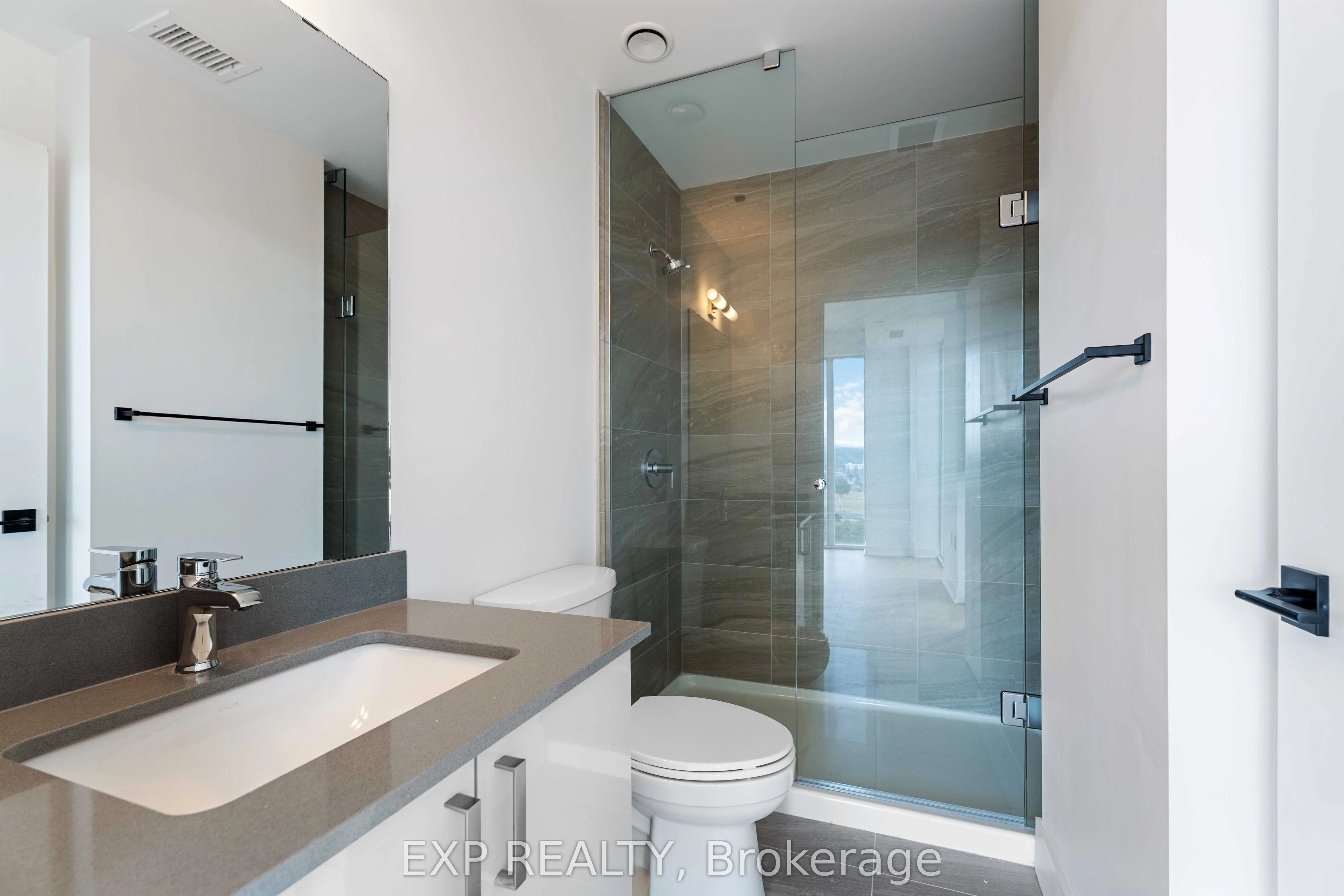 2782 Barton St Street E, #1217