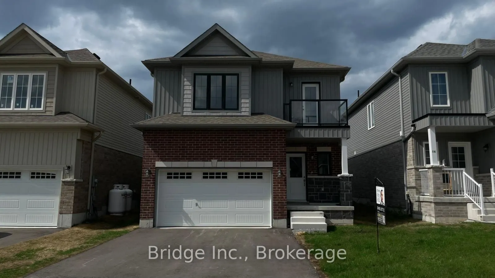 12 Hillcroft Way