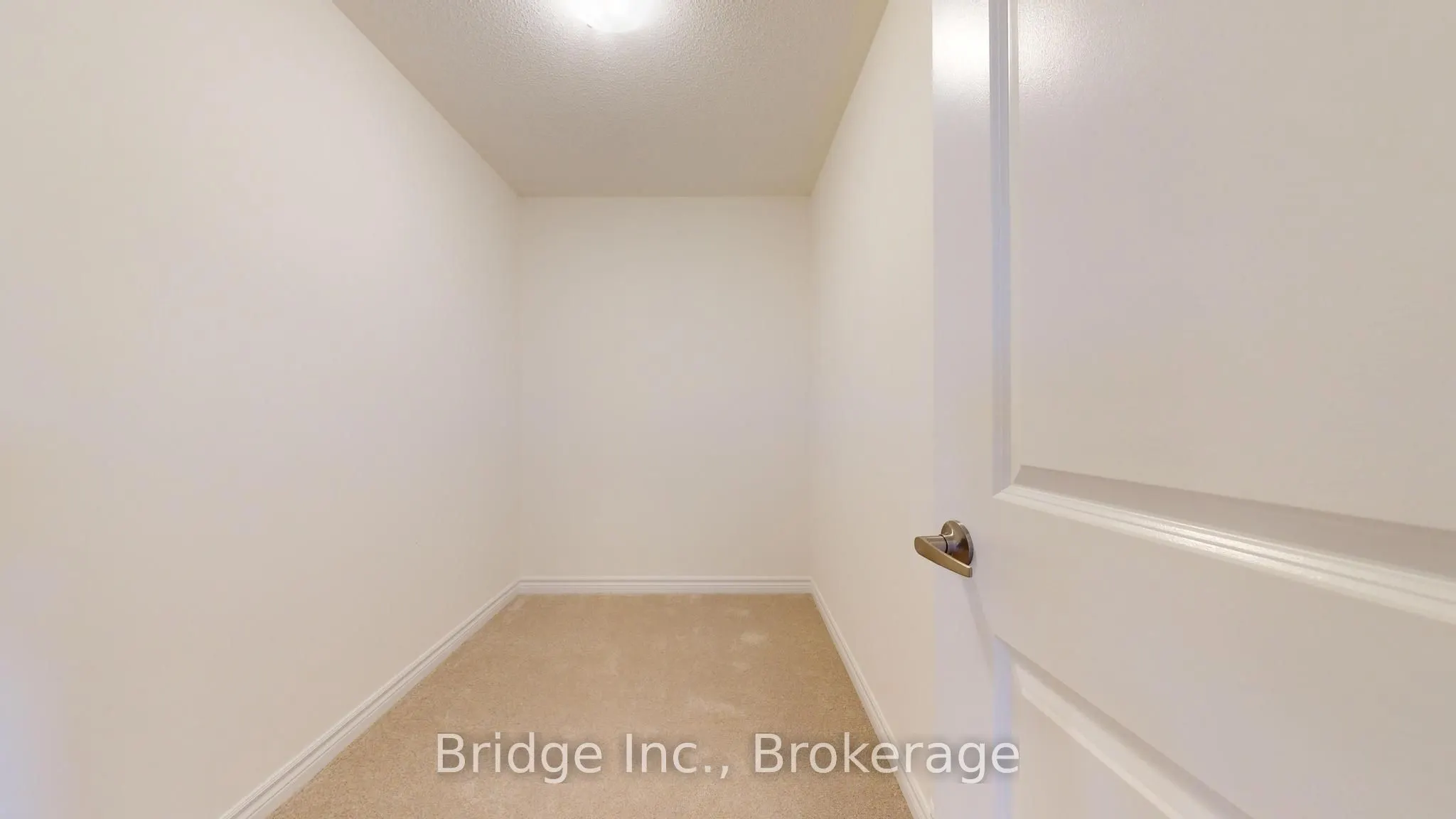 12 Hillcroft Way
