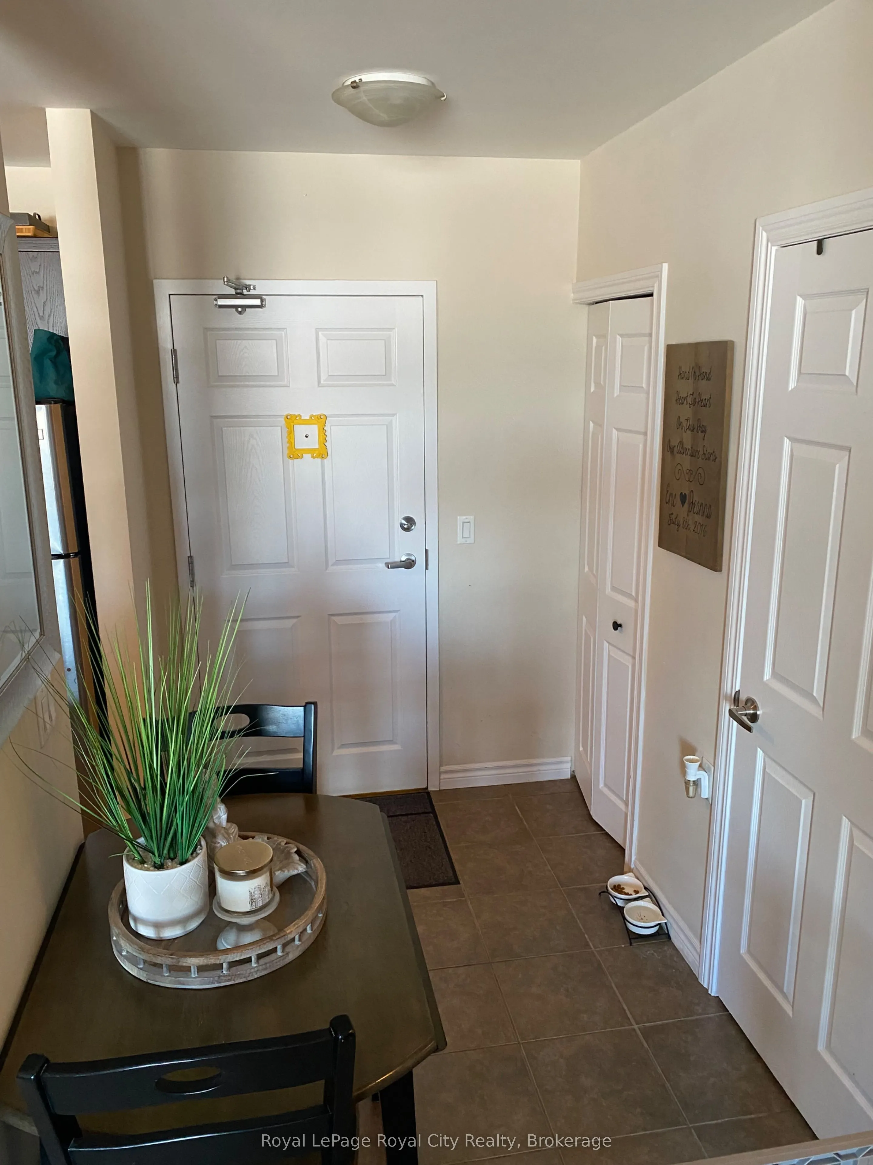 2 Colonial Drive, #207