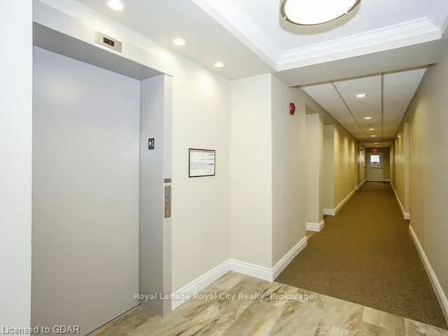 2 Colonial Drive, #207