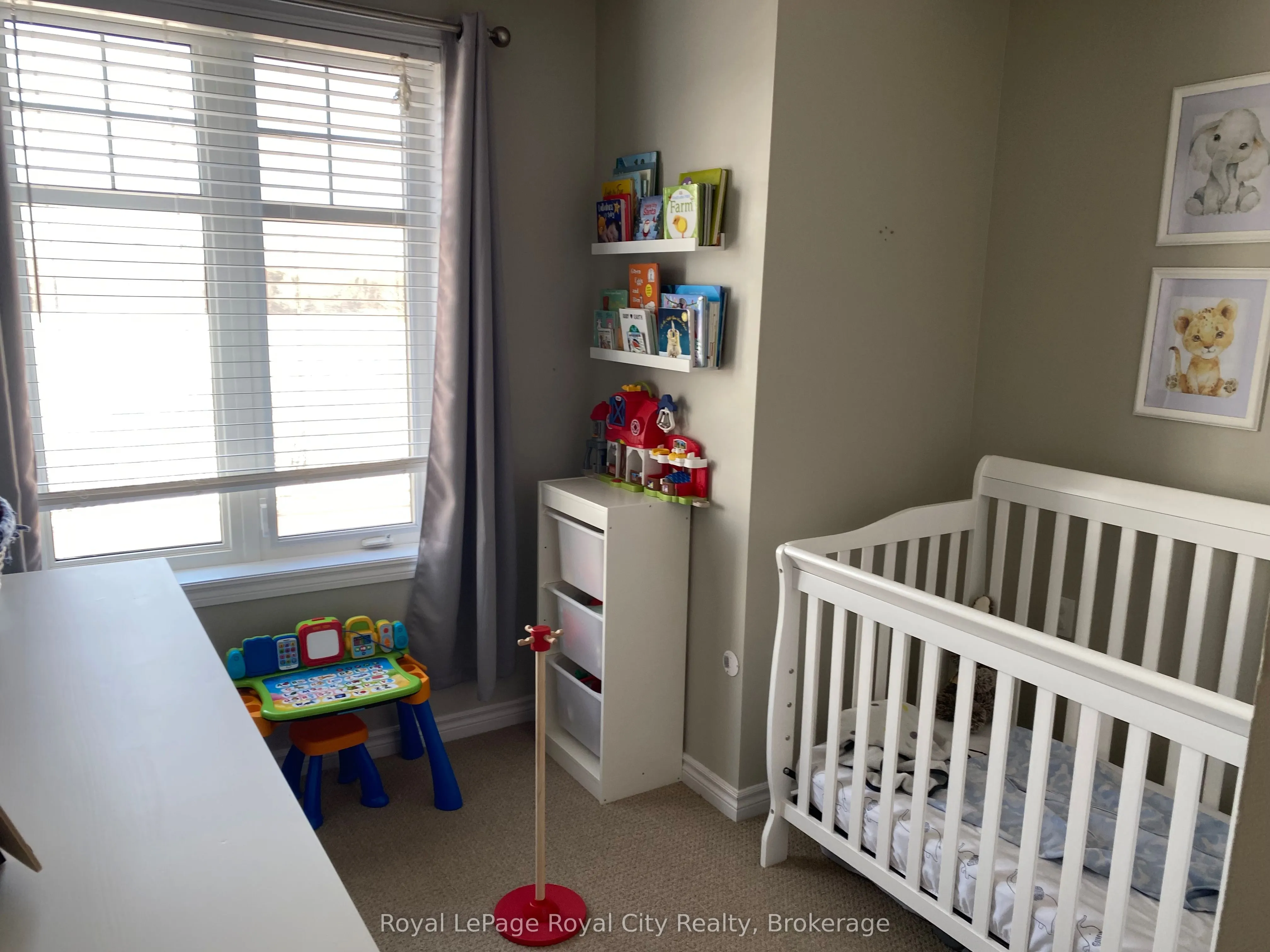 2 Colonial Drive, #207