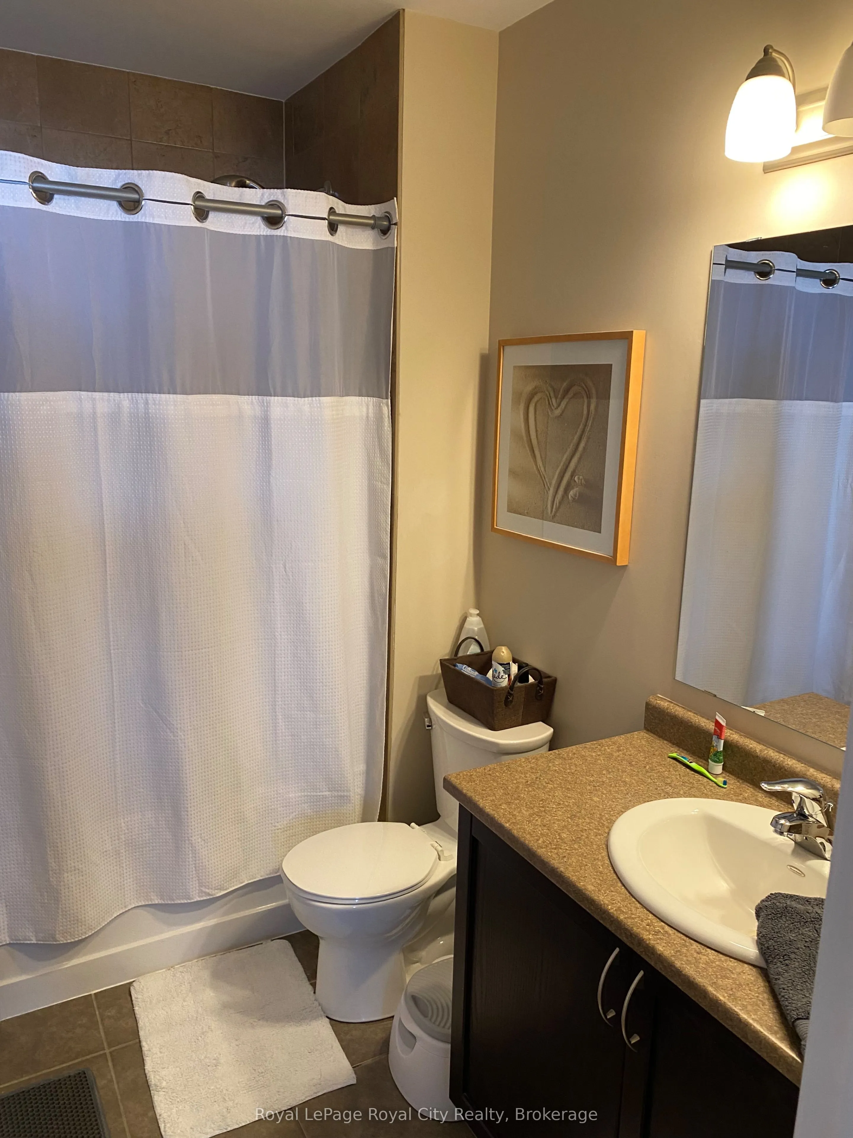 2 Colonial Drive, #207