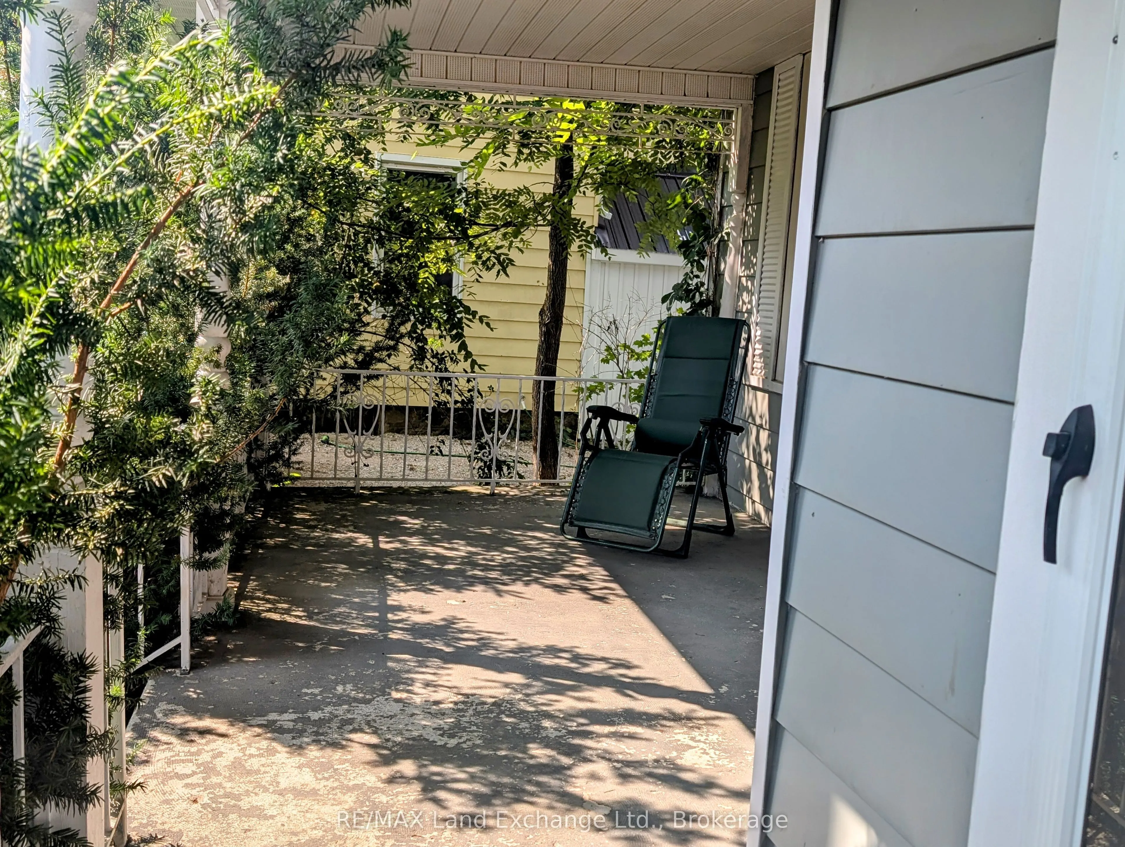 431 Coombs Street