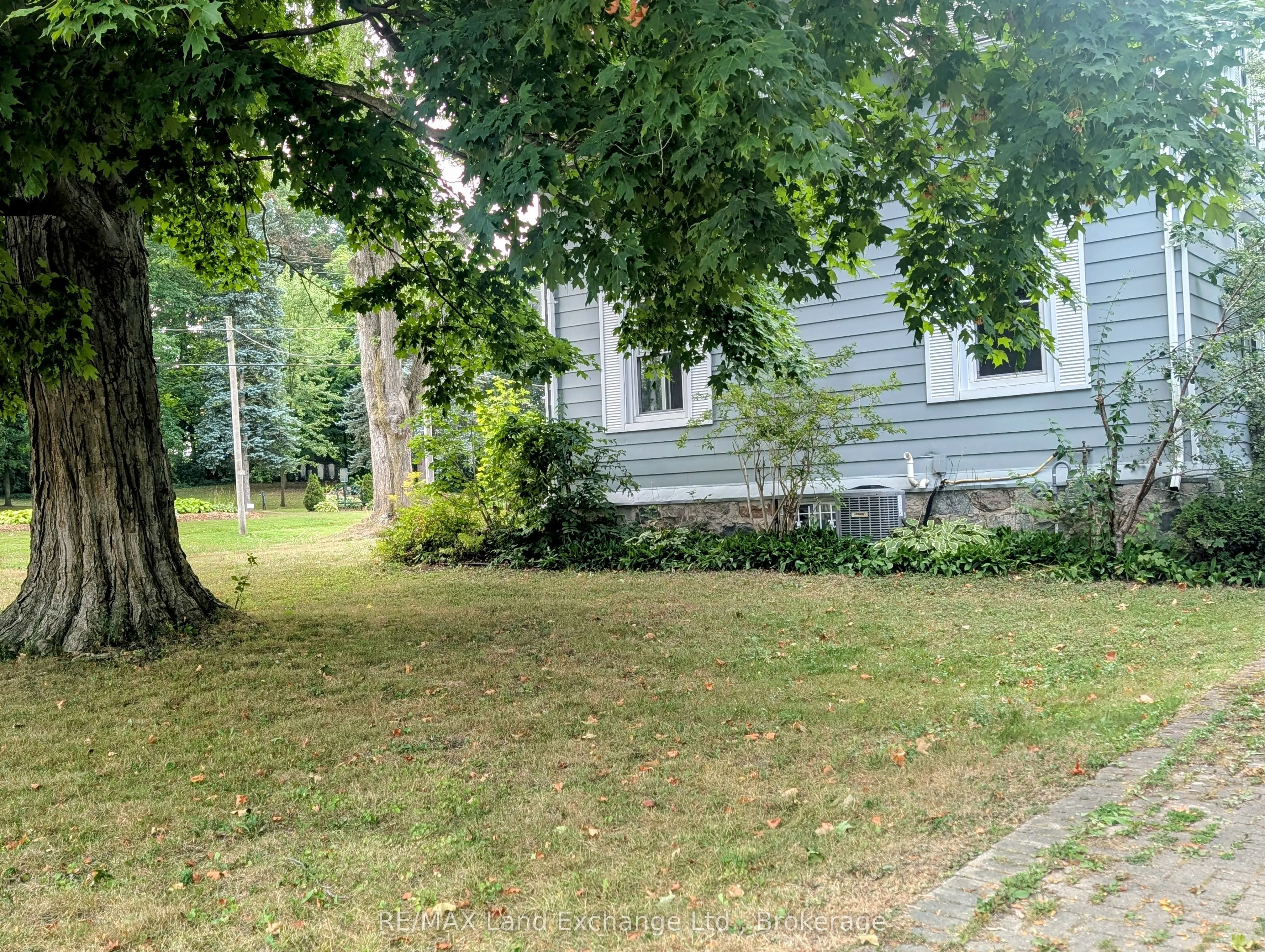 431 Coombs Street