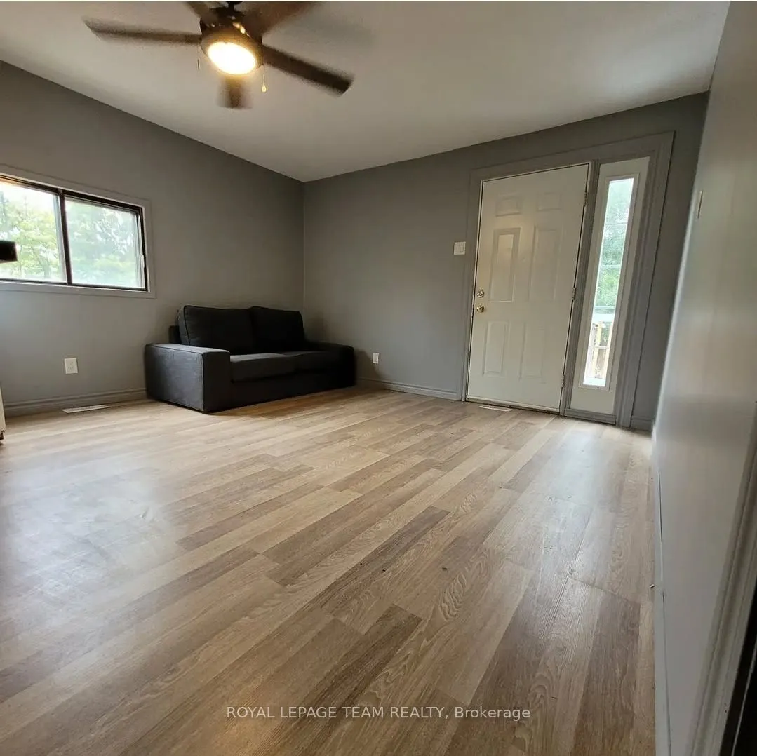 1008 ST. LAURENT Boulevard