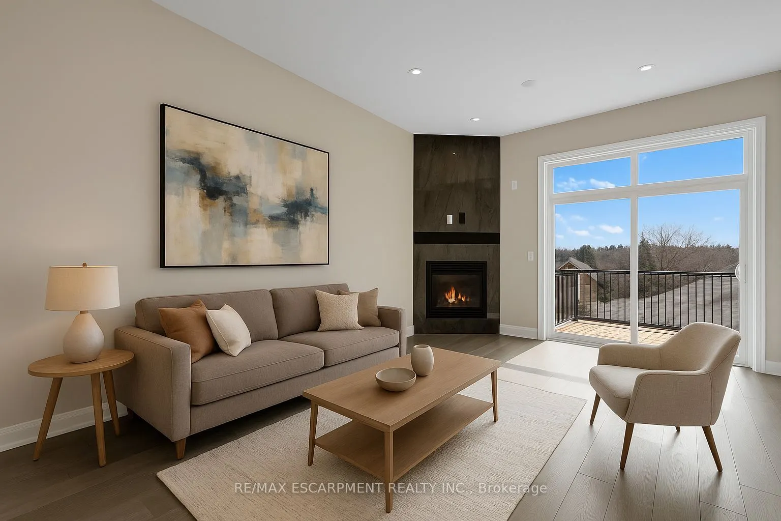 924 Garden Court Crescent