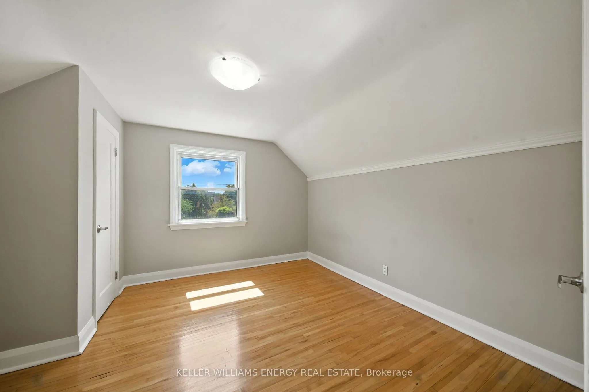 738 Snelgrove Road