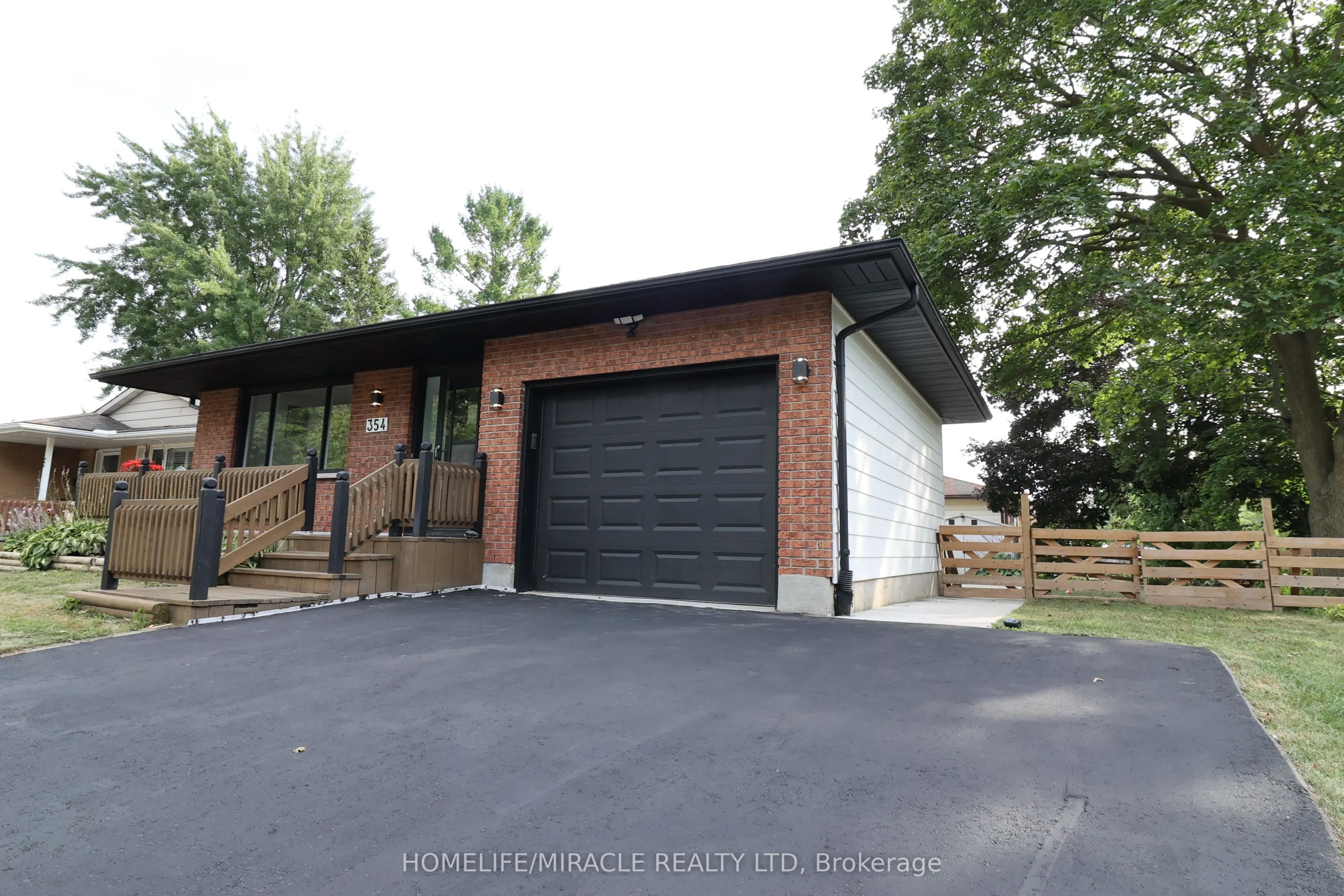 354 Lee Circle