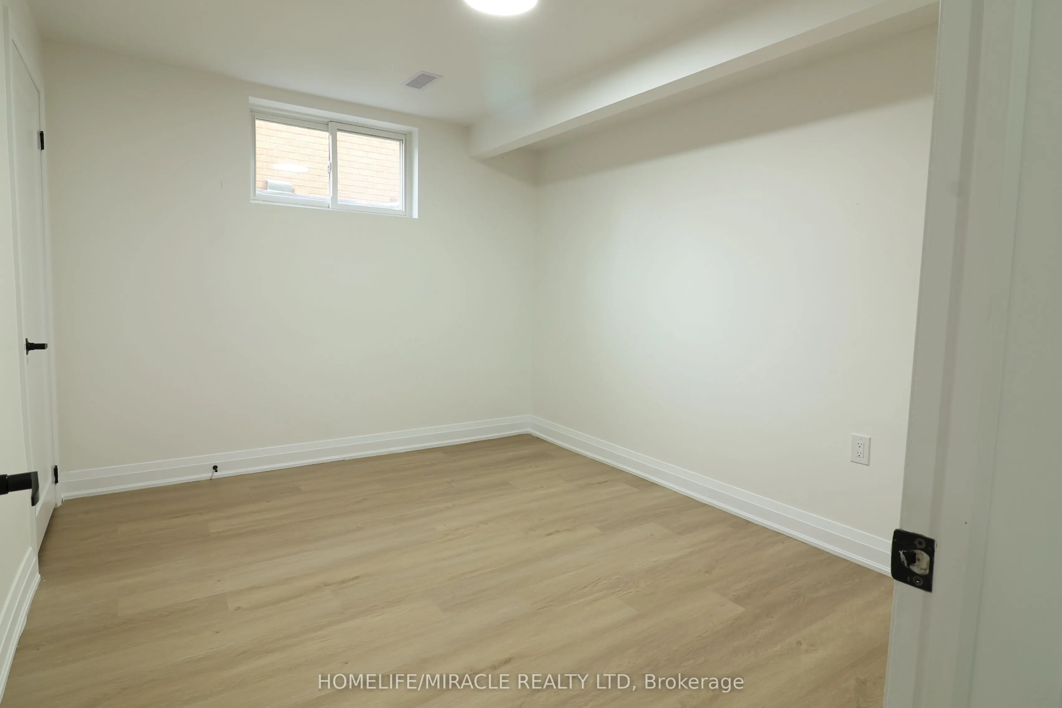 354 Lee Circle
