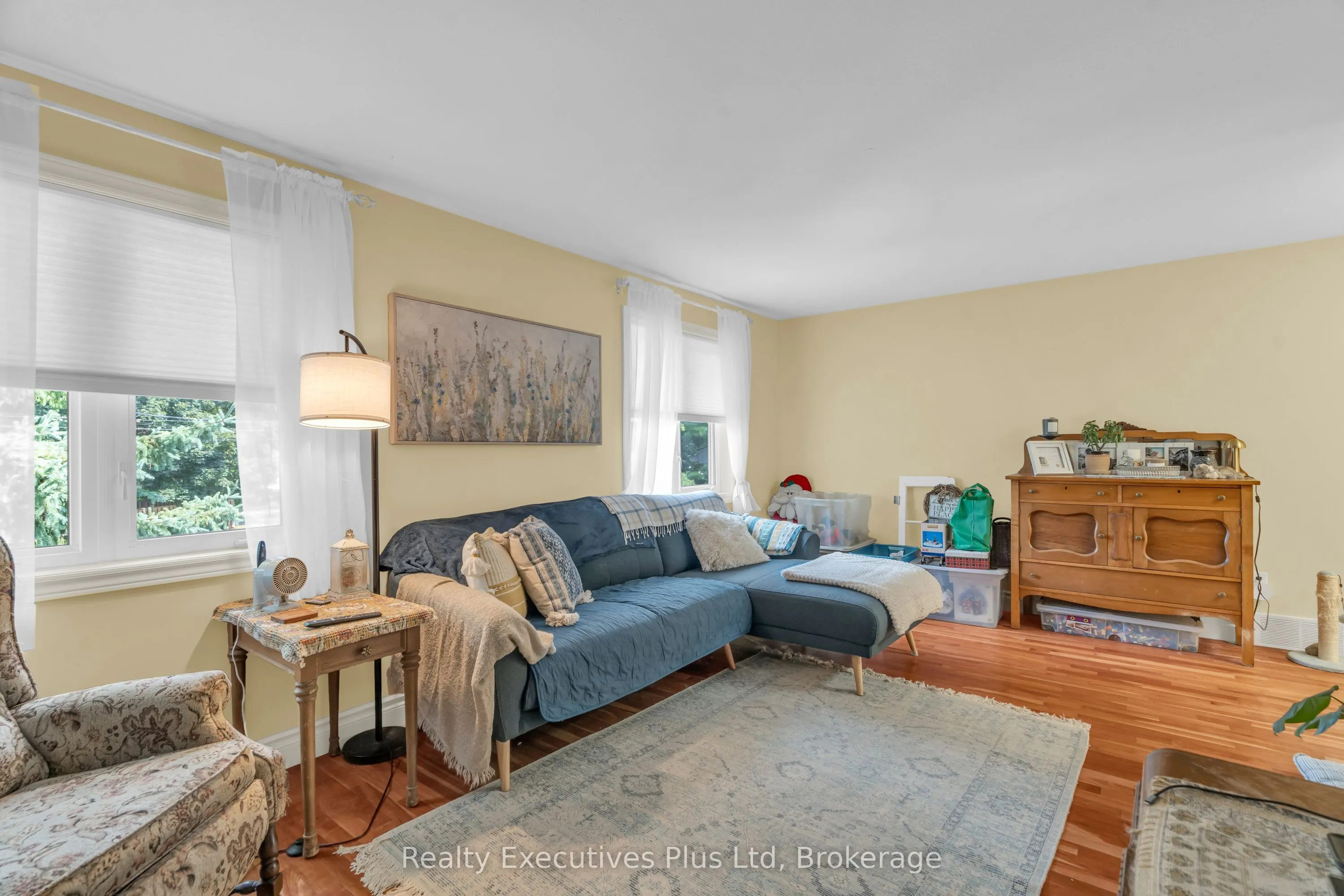 4 Glenhill Place