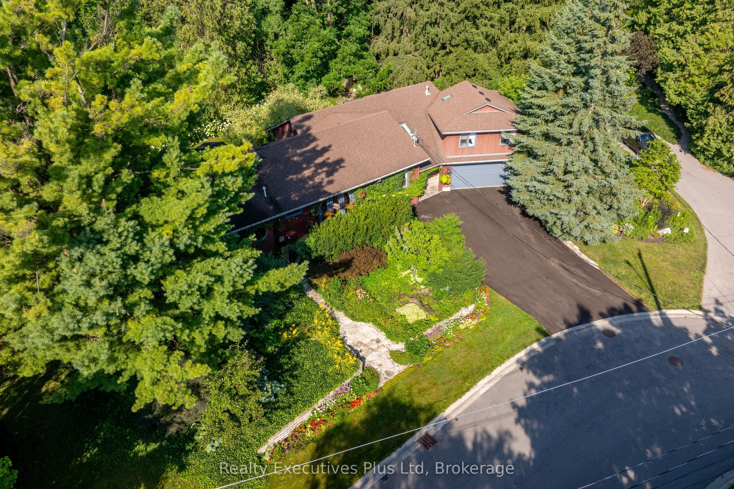 4 Glenhill Place