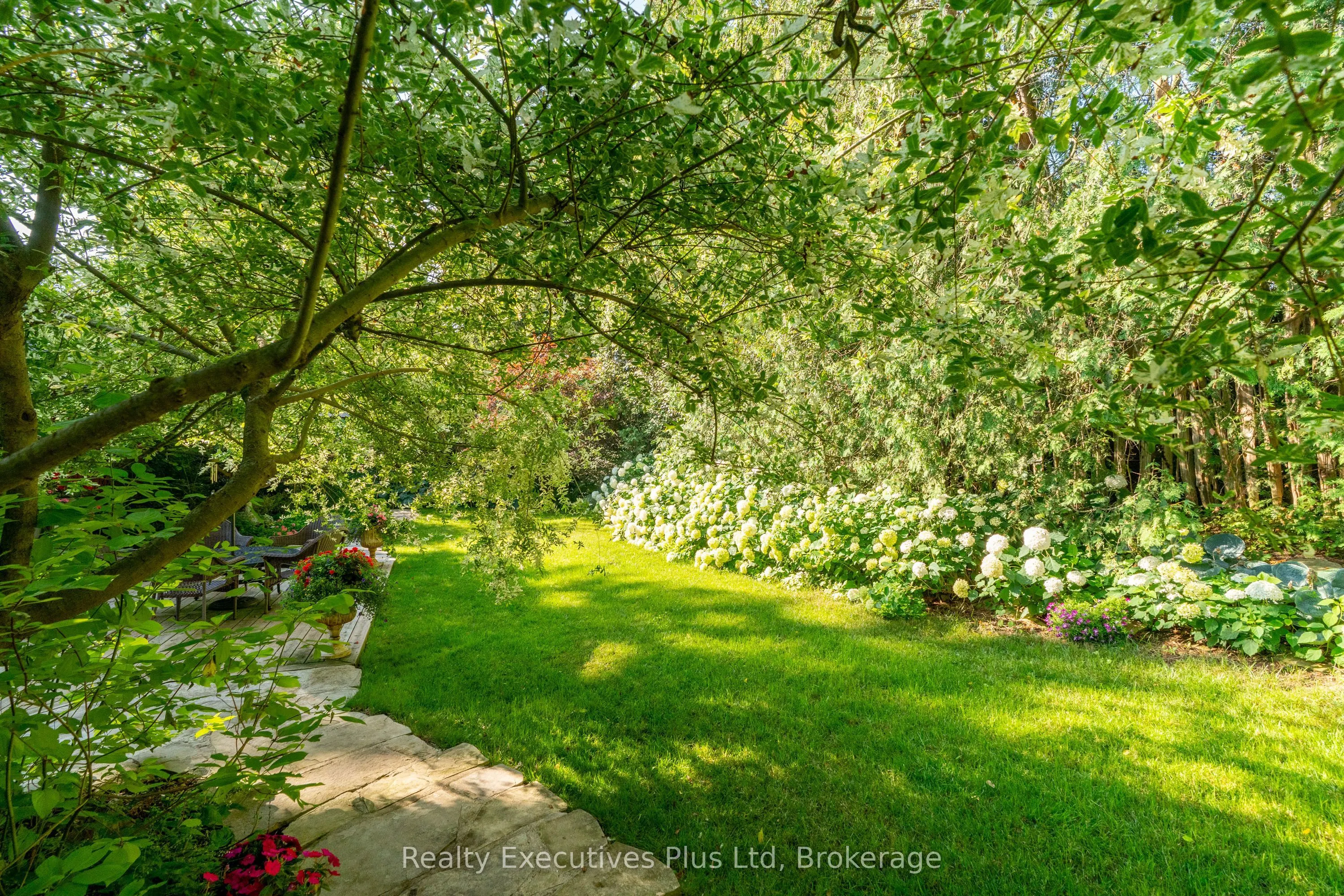 4 Glenhill Place