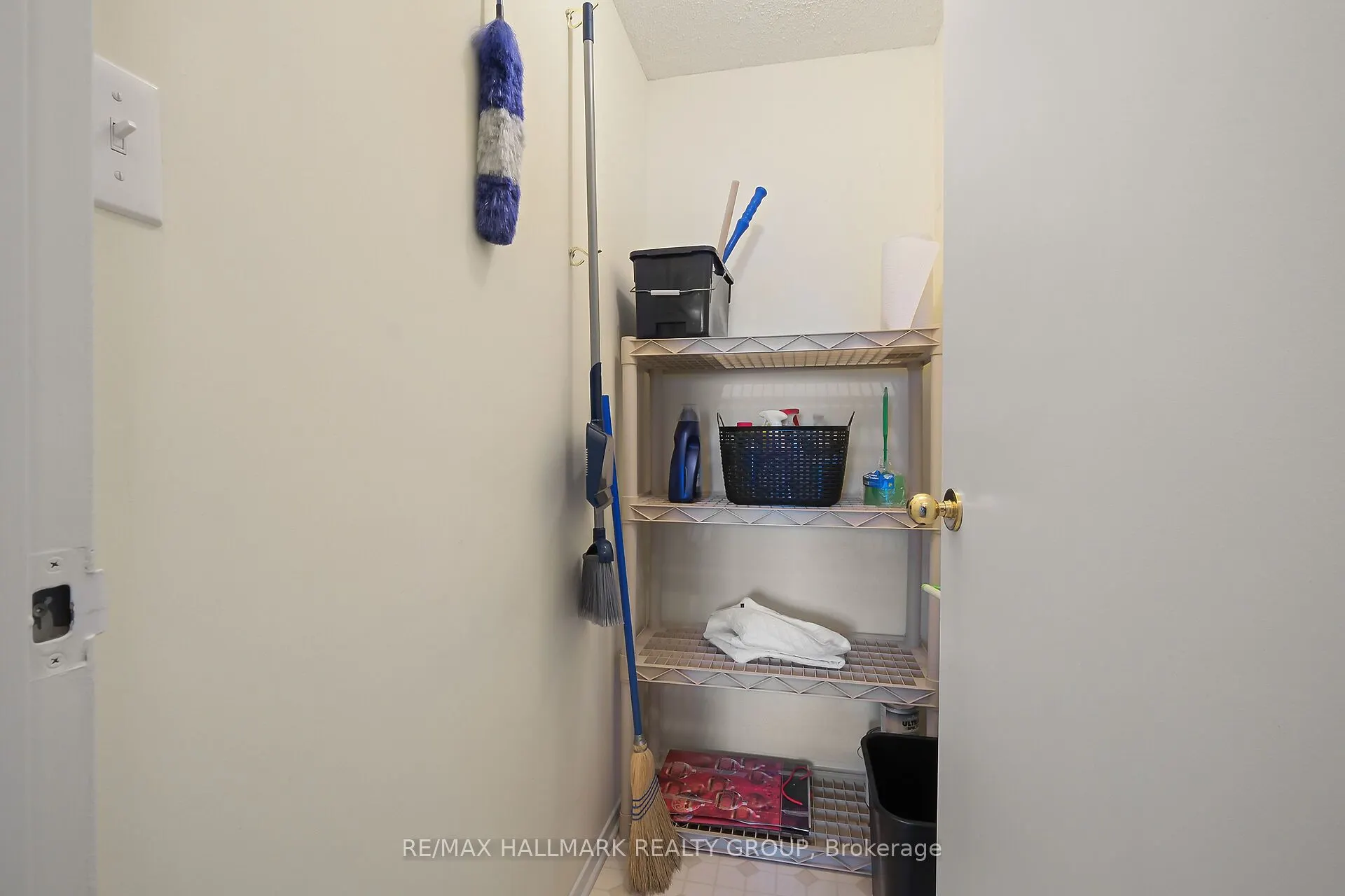 1081 Ambleside Drive, #602
