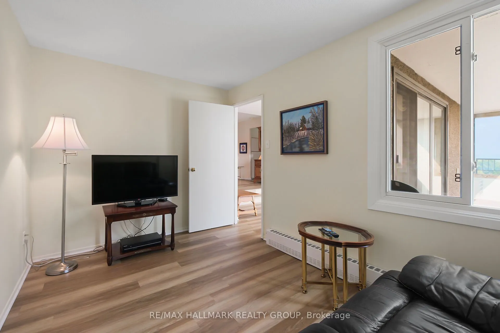 1081 Ambleside Drive, #602