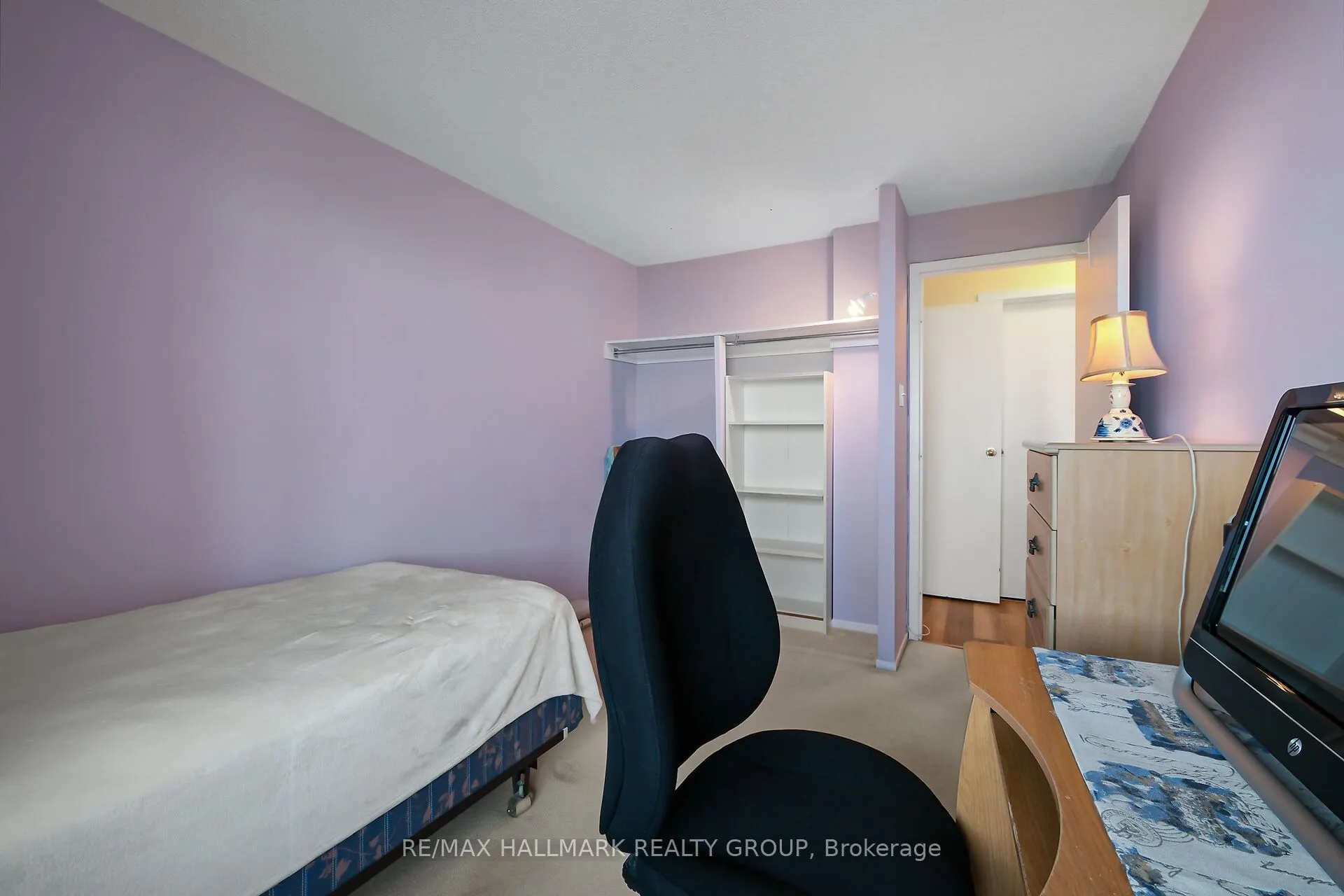 1081 Ambleside Drive, #602