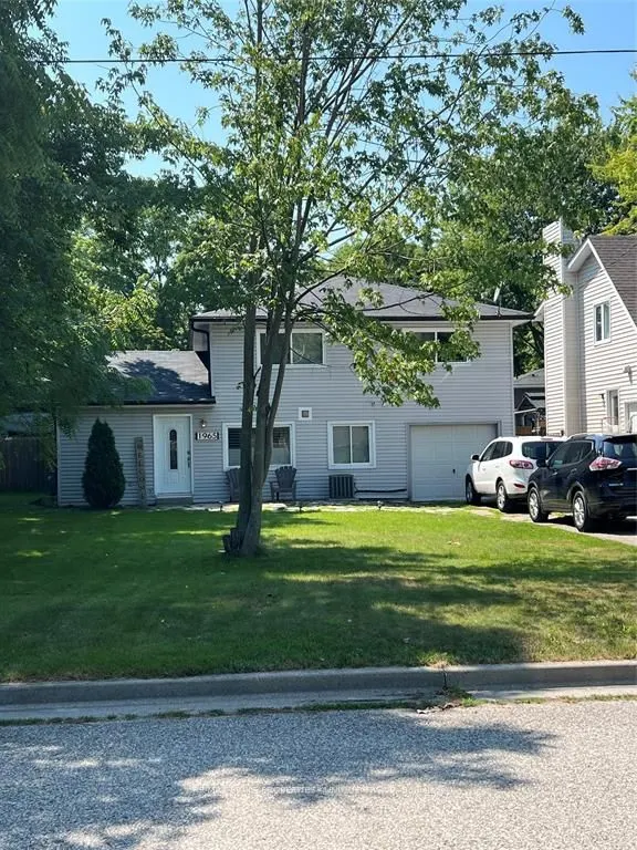 1965 James Street W