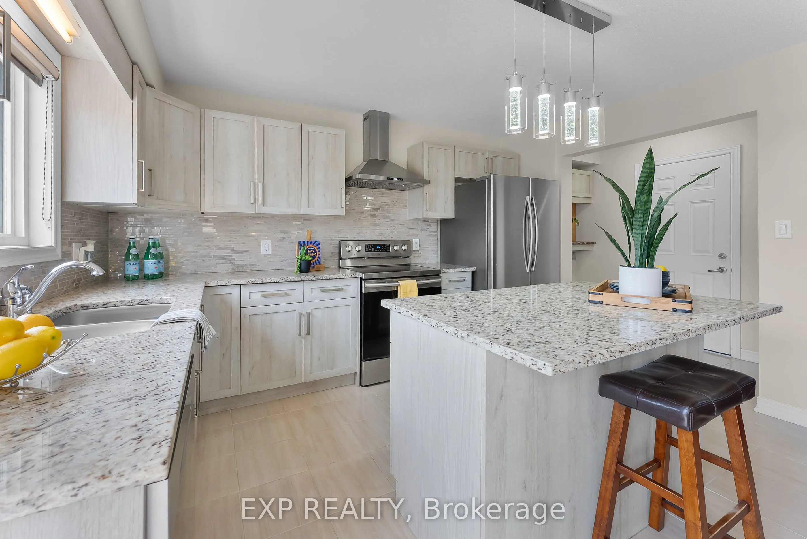 10 Riley Avenue