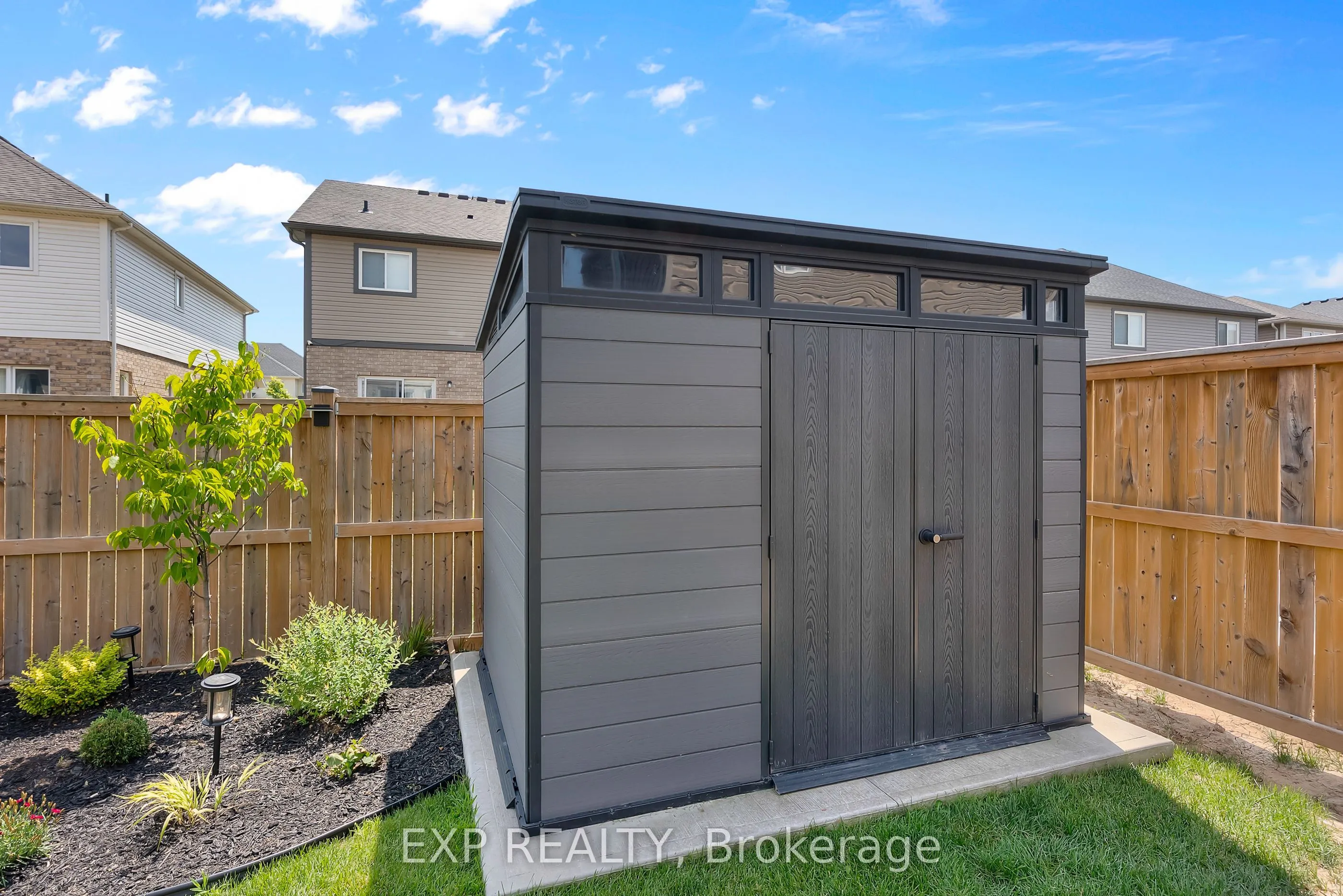 10 Riley Avenue
