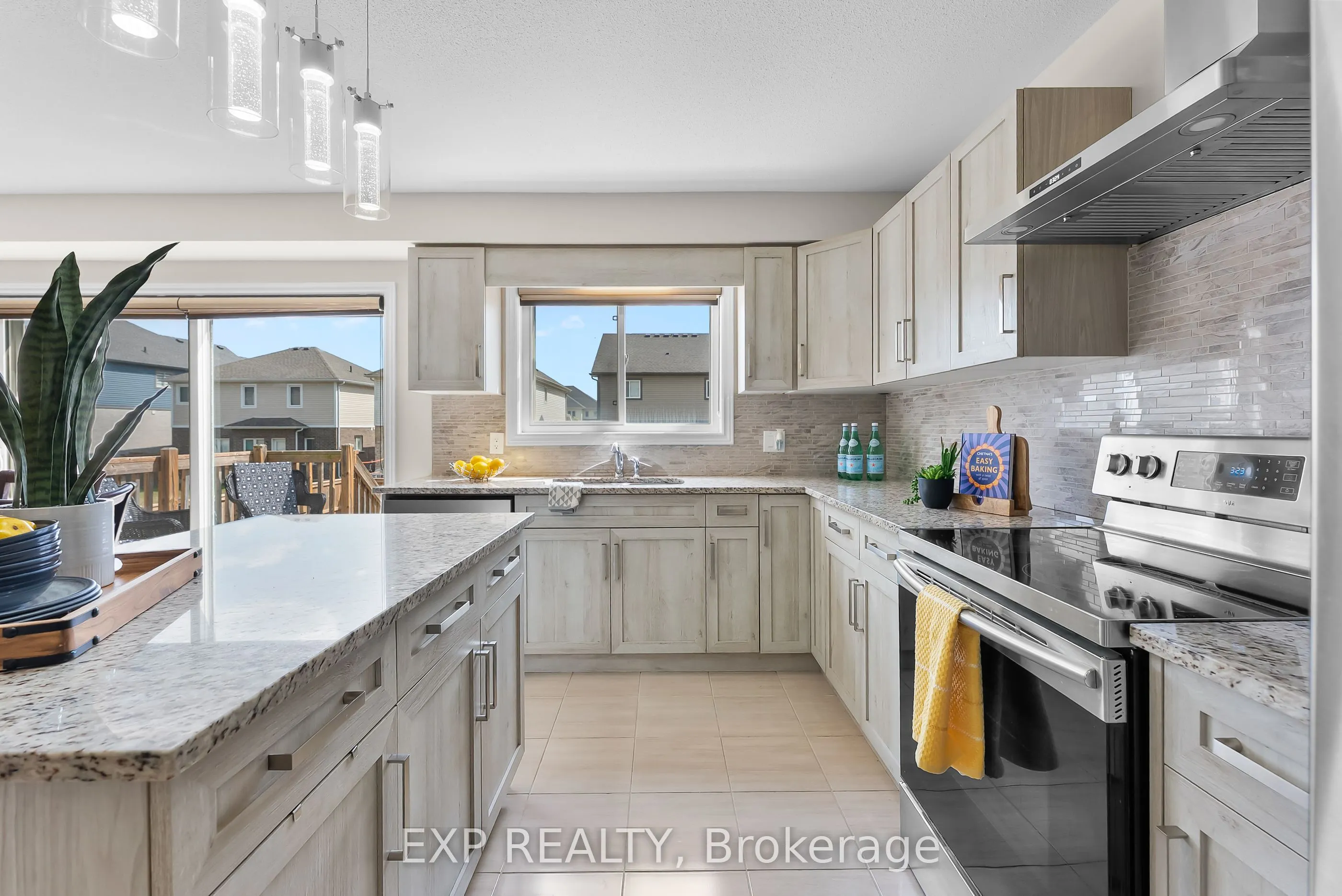 10 Riley Avenue