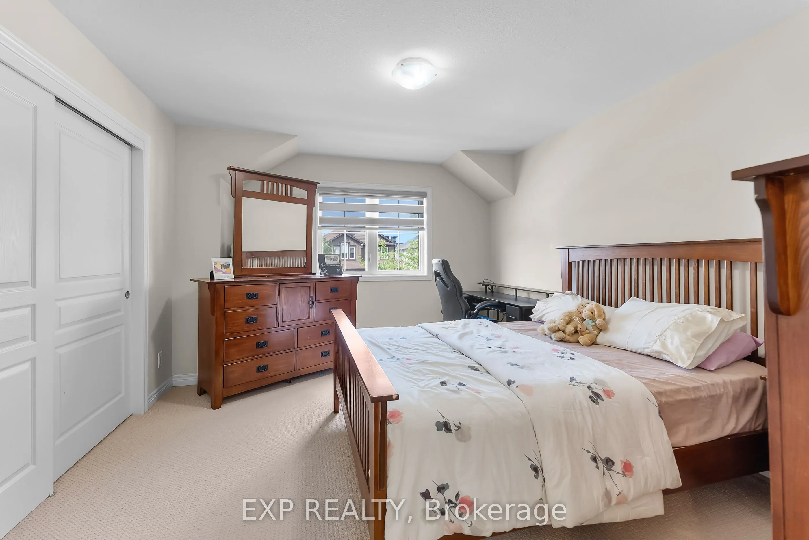 10 Riley Avenue