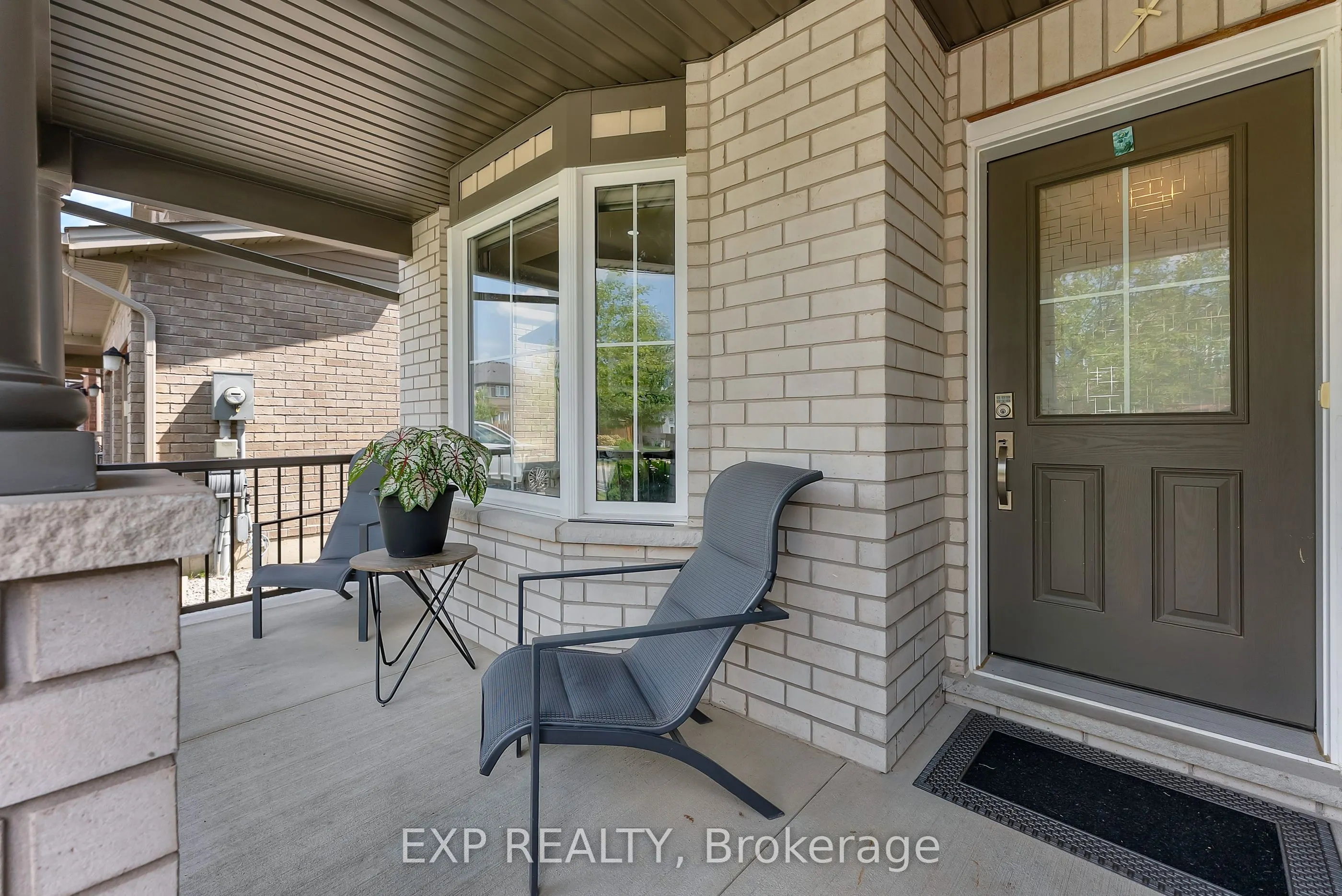 10 Riley Avenue