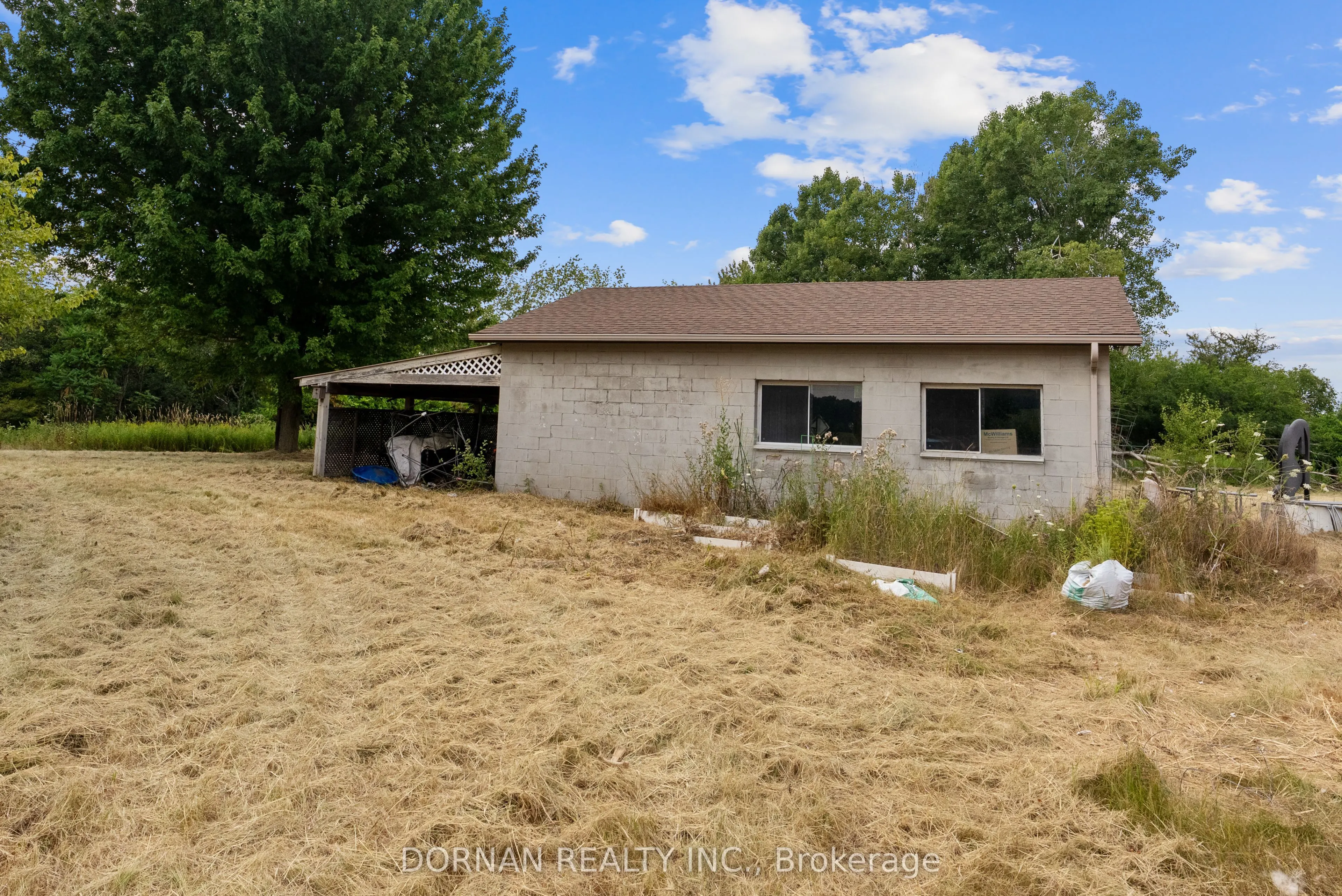 5858 Eagleson Line