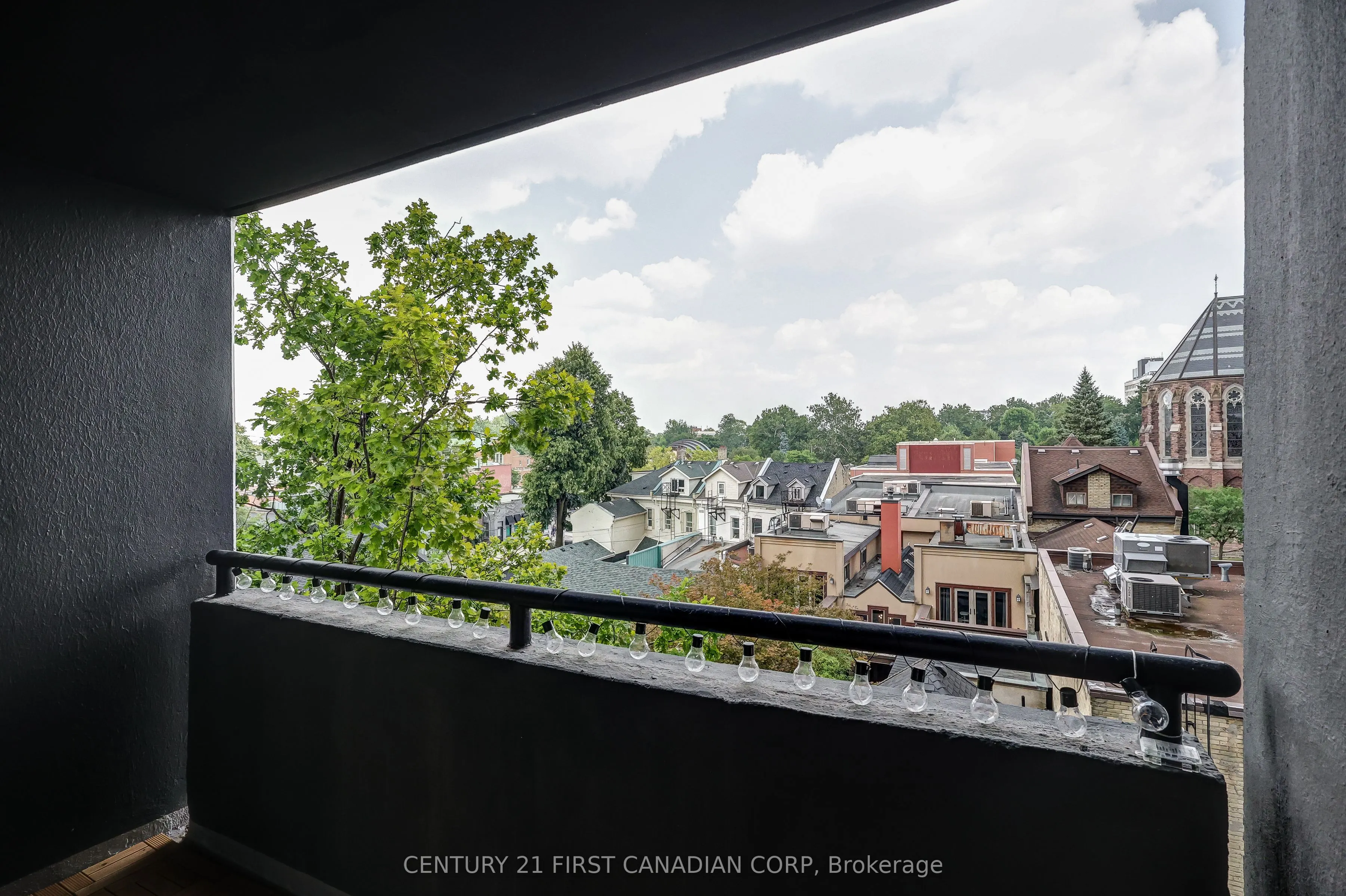 155 Kent Street, #506