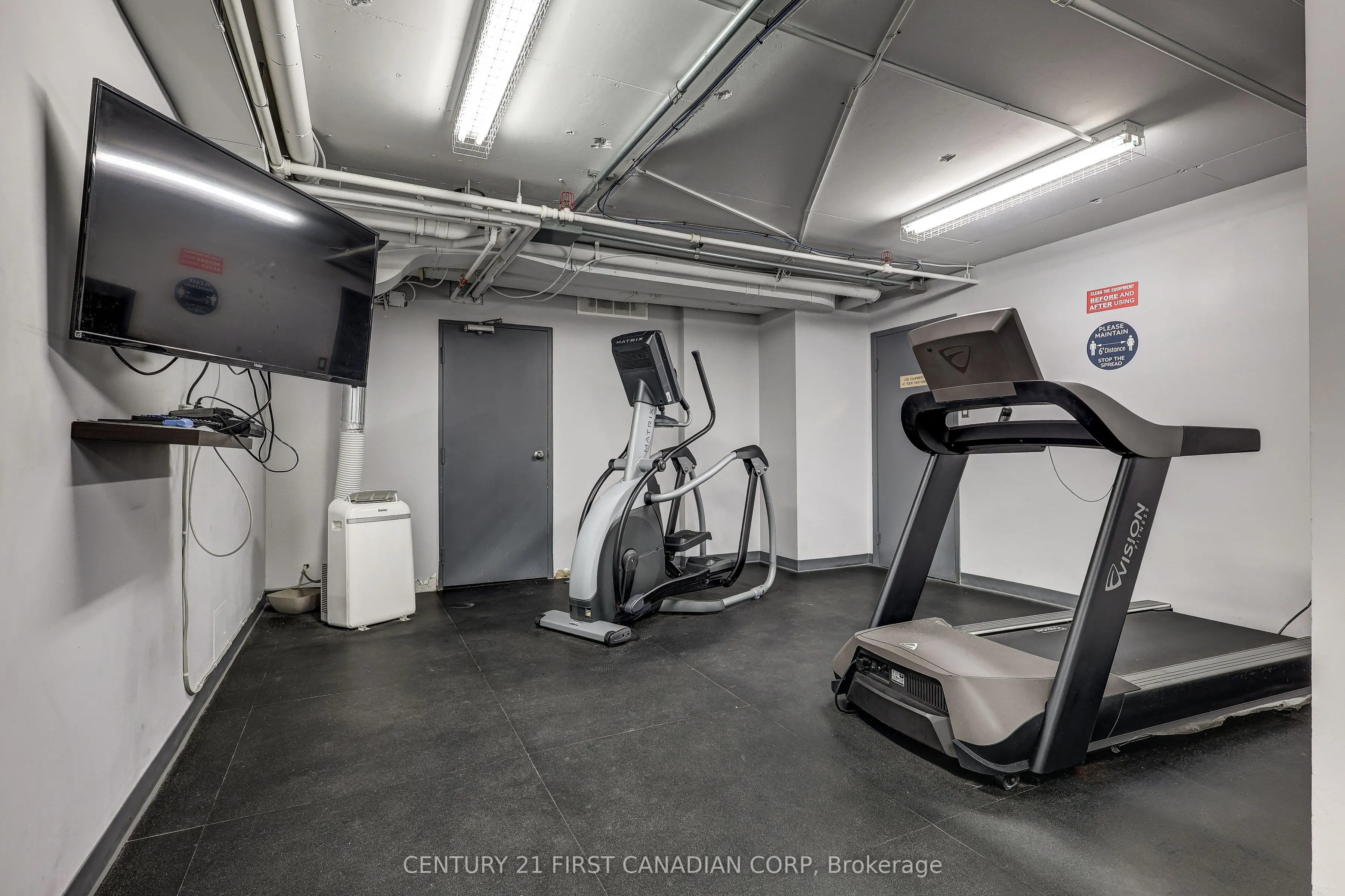 155 Kent Street, #506