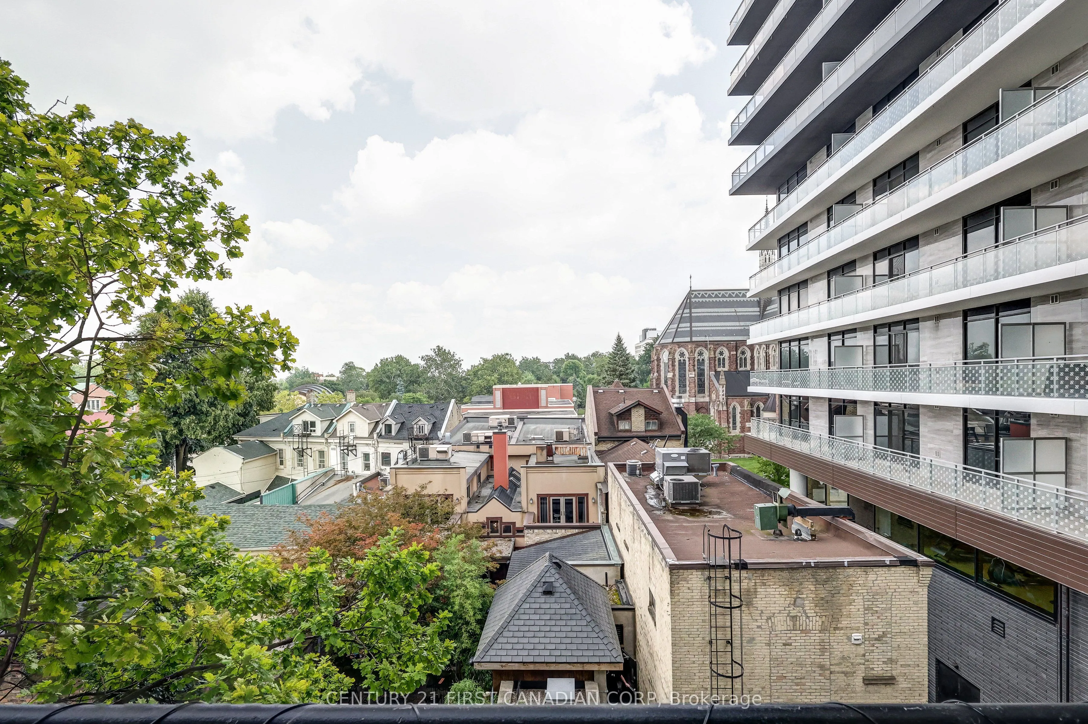 155 Kent Street, #506