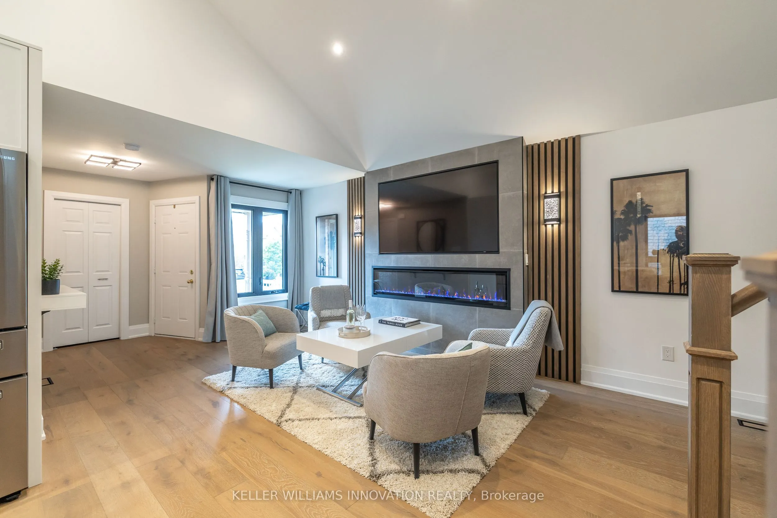 18 Maude Lane