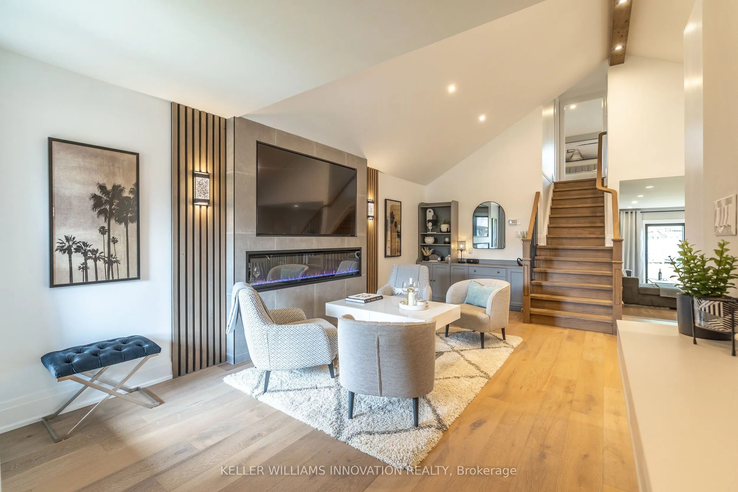 18 Maude Lane