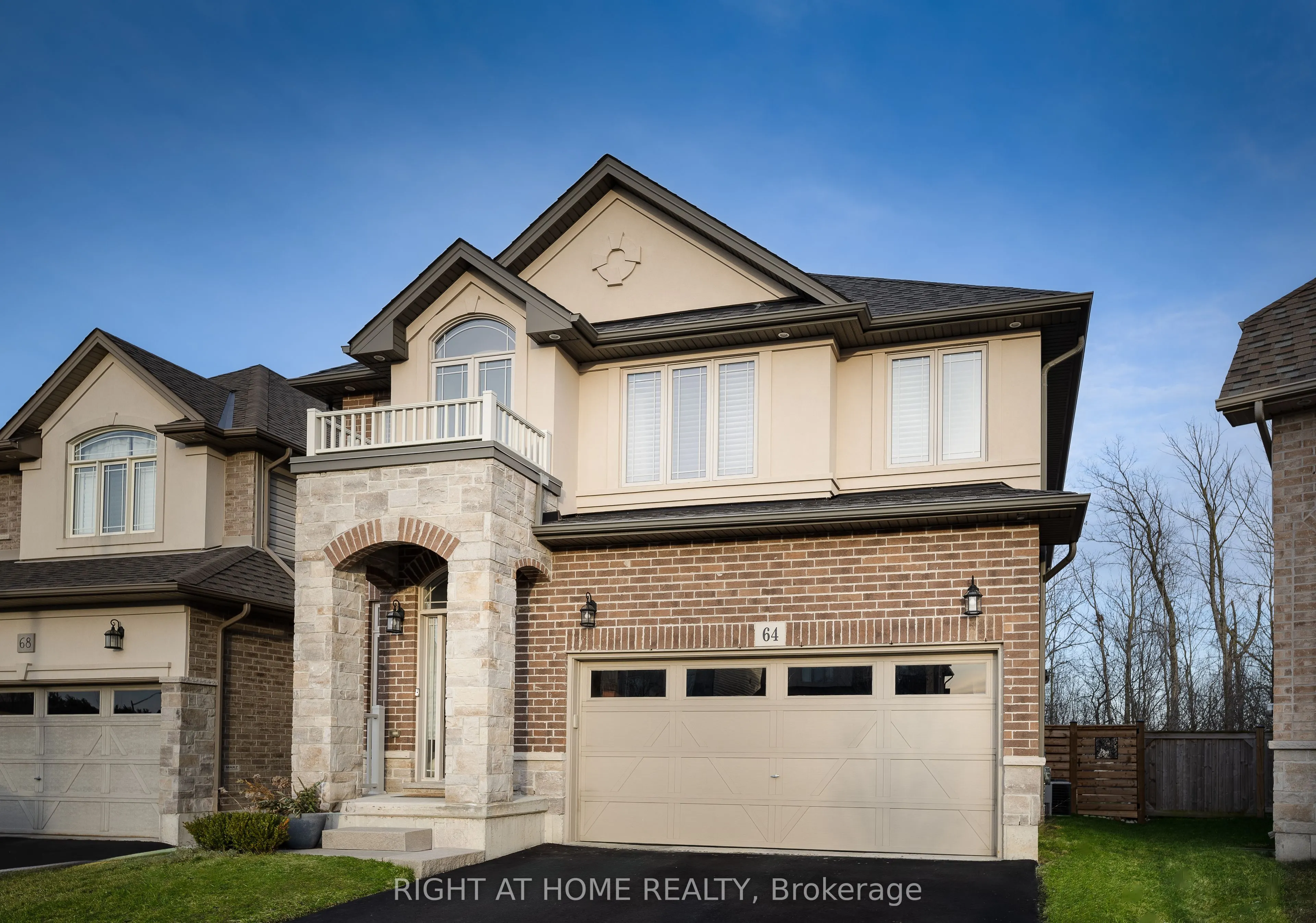 64 Winslow Way