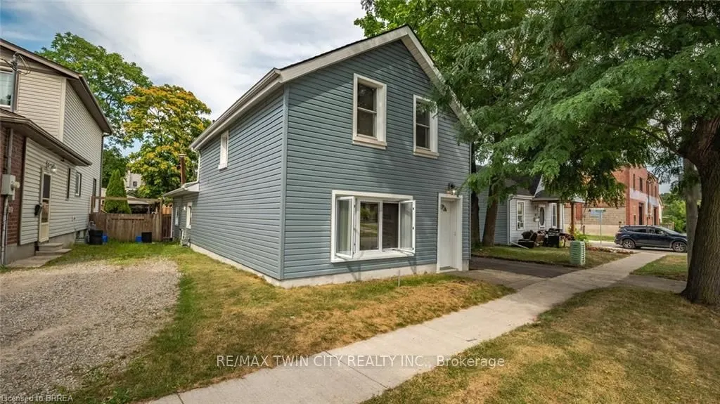 69 Grand River Avenue
