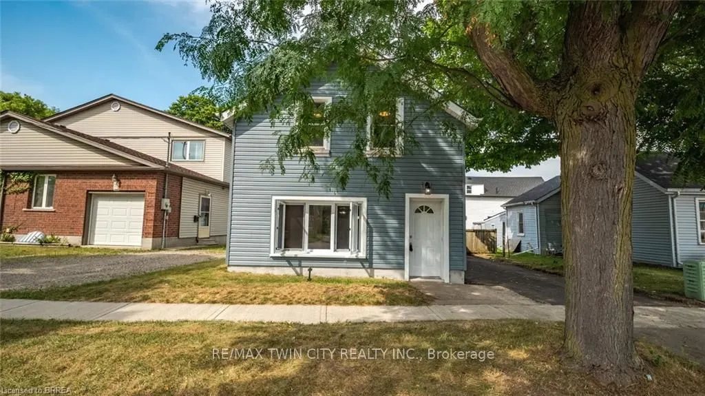 69 Grand River Avenue