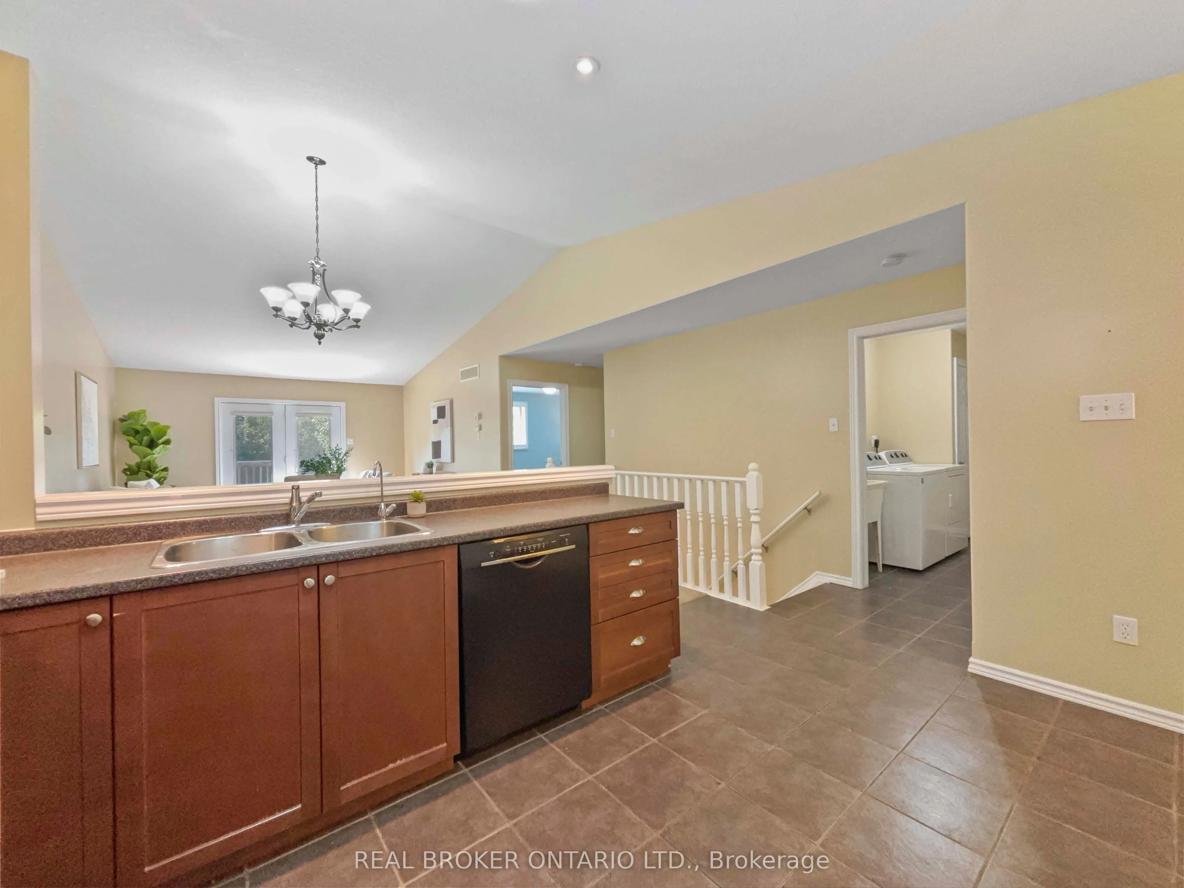 35 Stratford Terrace, #35