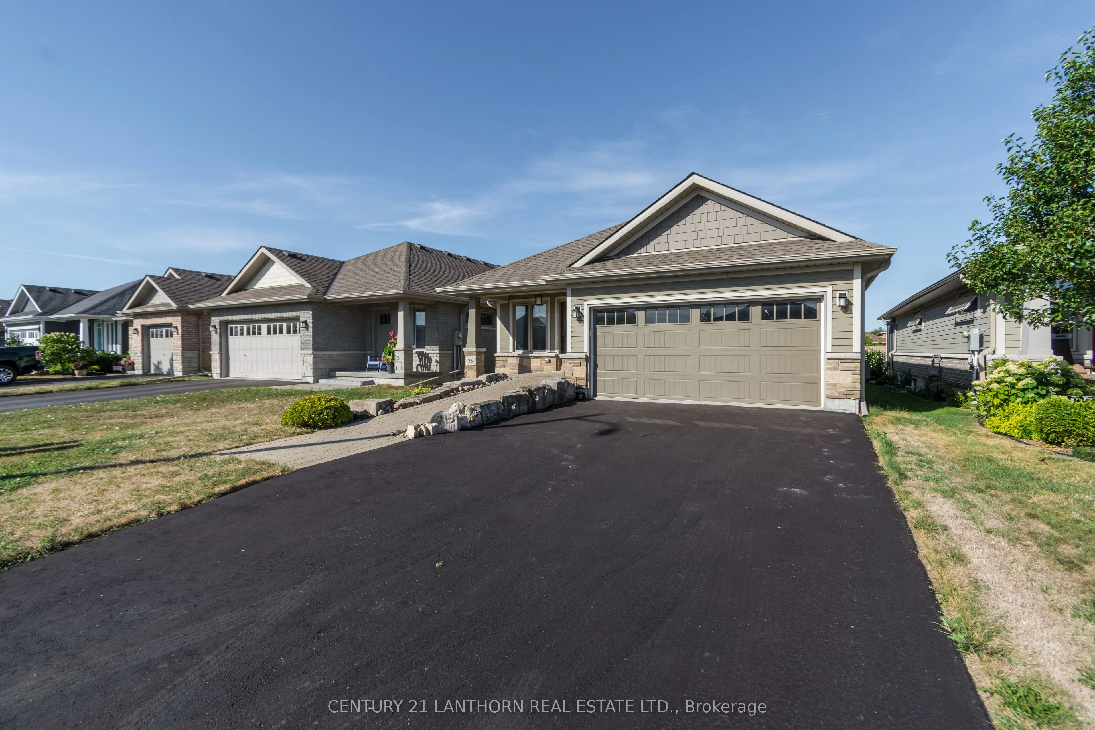 36 Tessa Boulevard