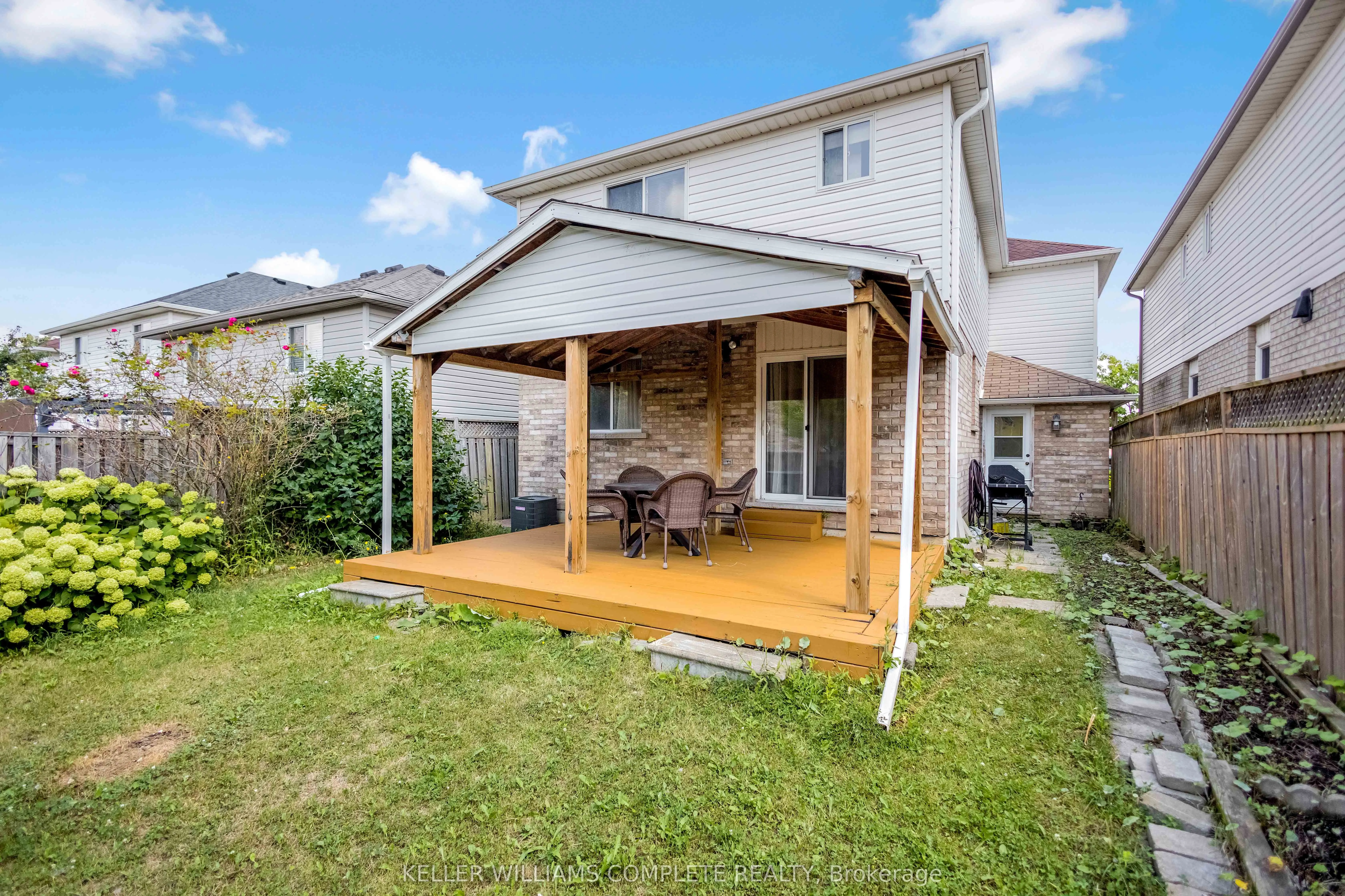 16 JESSICA Street