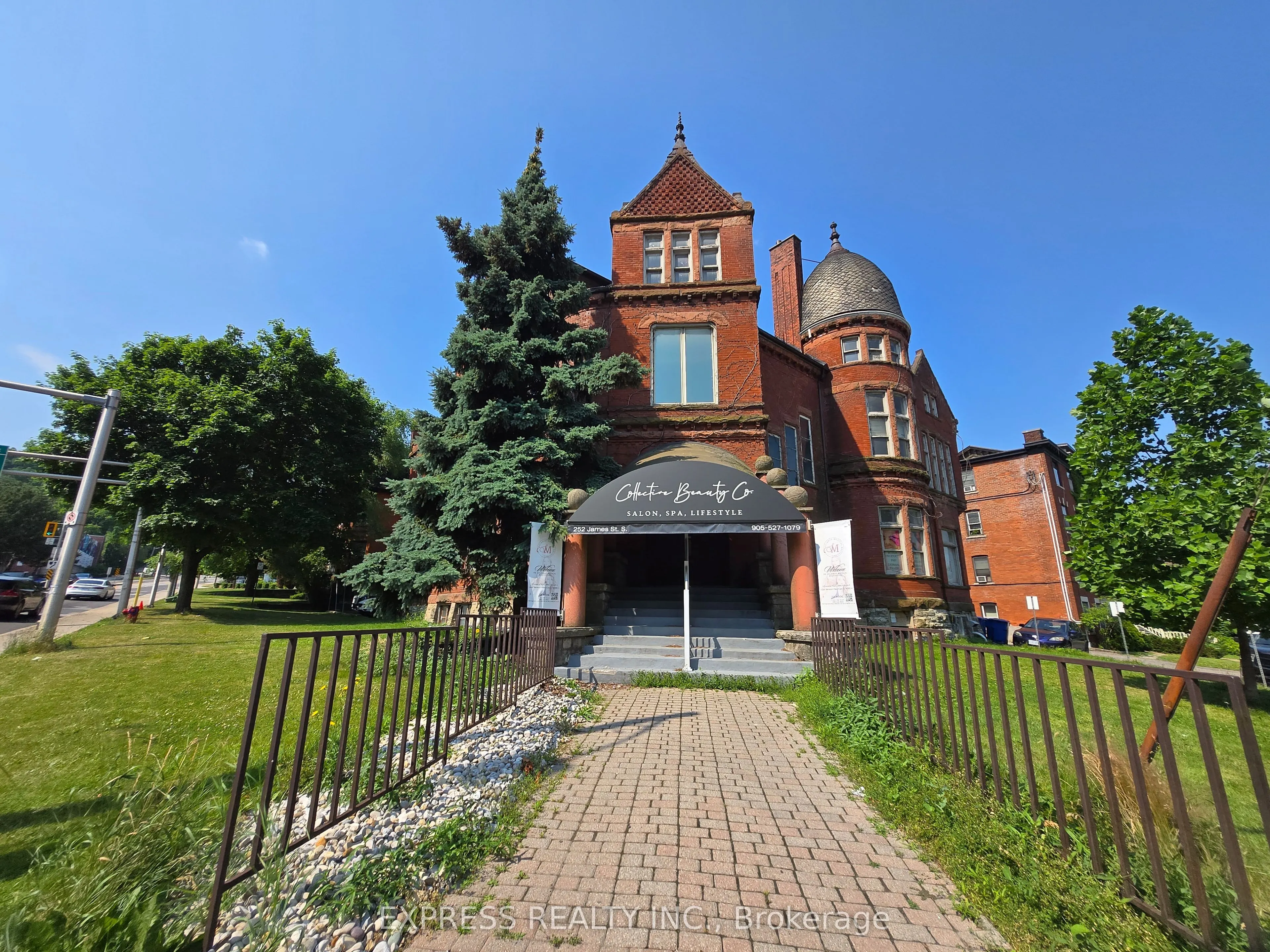 252 James Street S, #101B